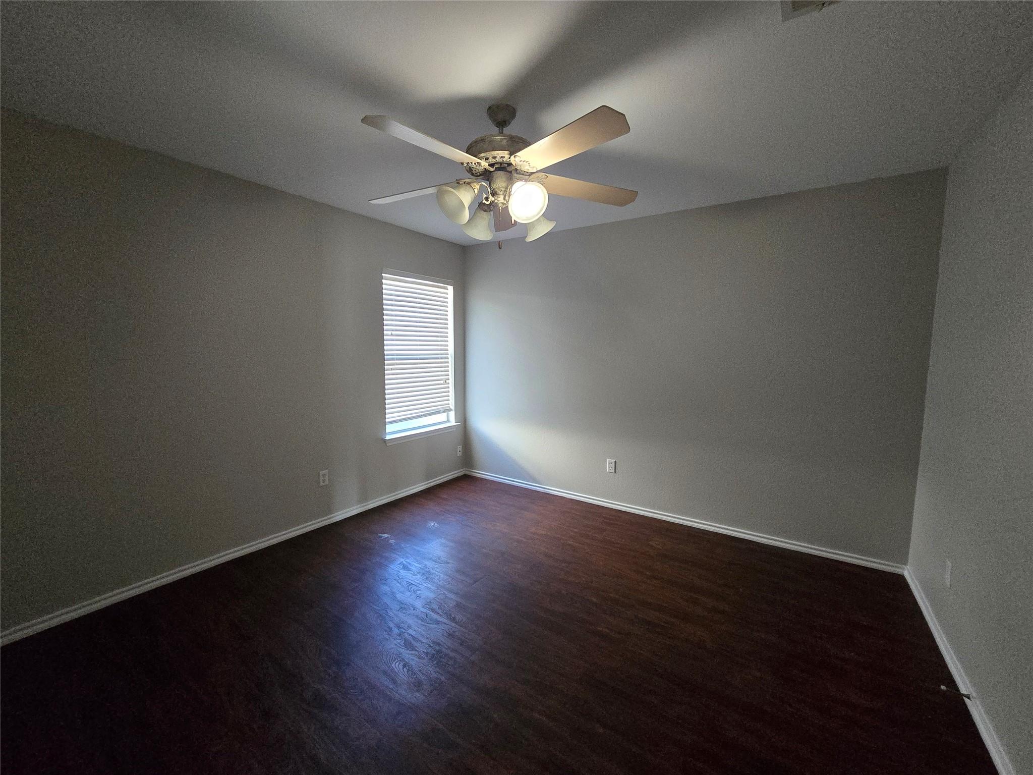 203 Wiley St, Hutto, TX 78634