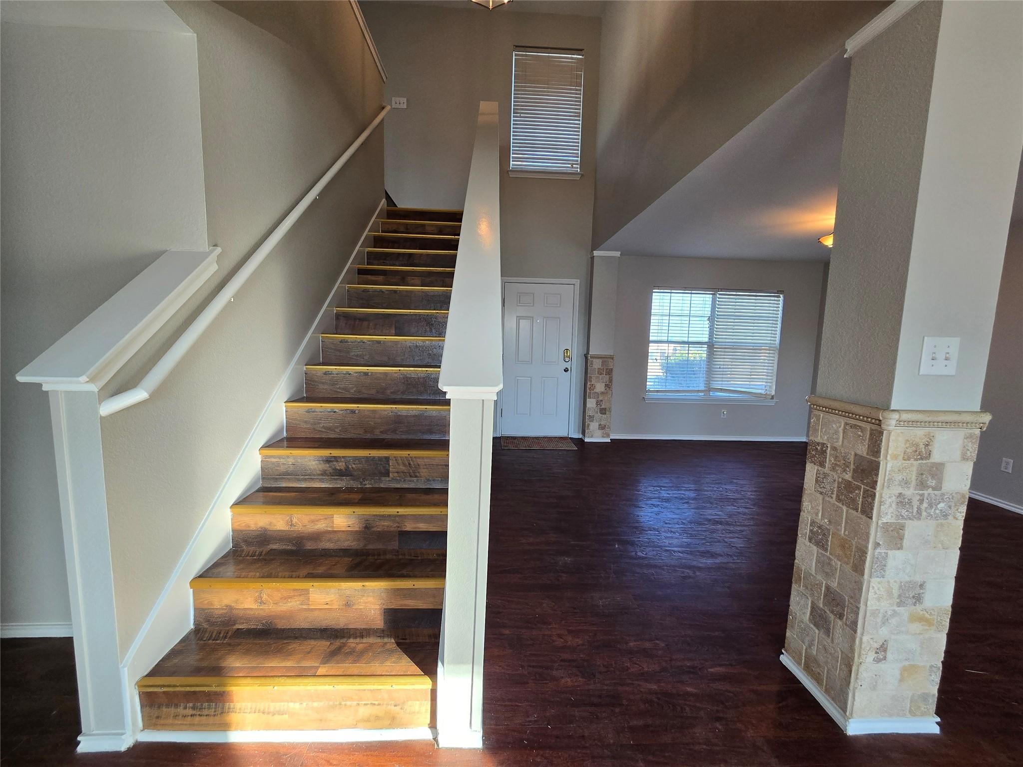 203 Wiley St, Hutto, TX 78634