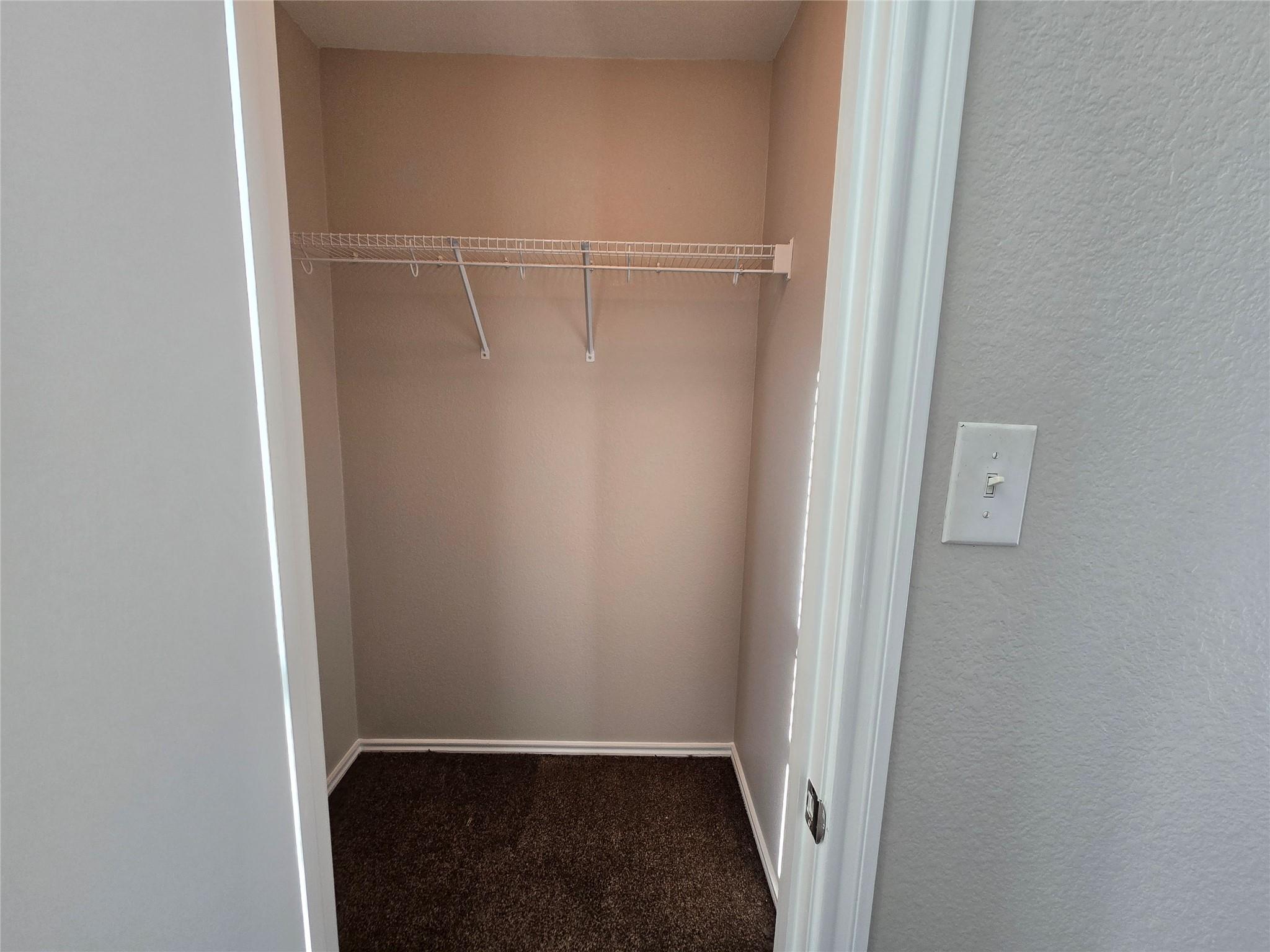 203 Wiley St, Hutto, TX 78634