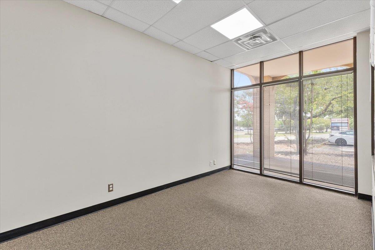 16333 S Great Oaks Dr # 145, Round Rock, TX 78681
