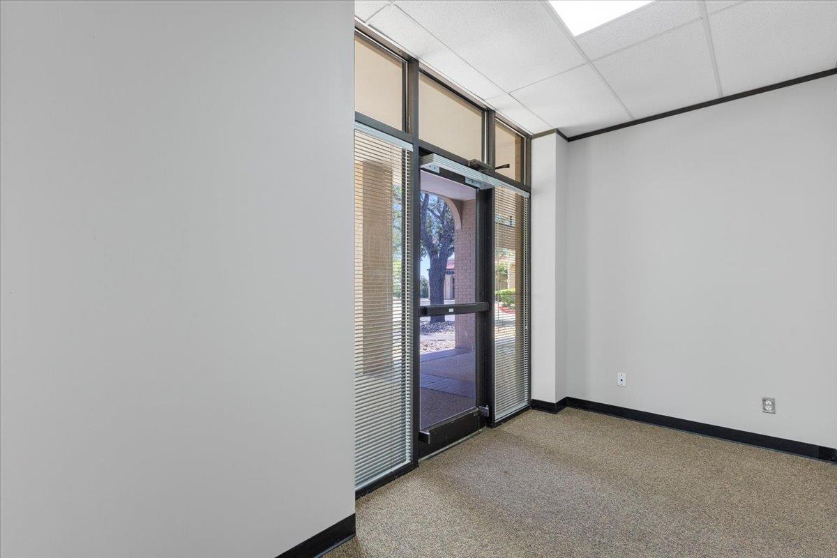 16333 S Great Oaks Dr # 145, Round Rock, TX 78681