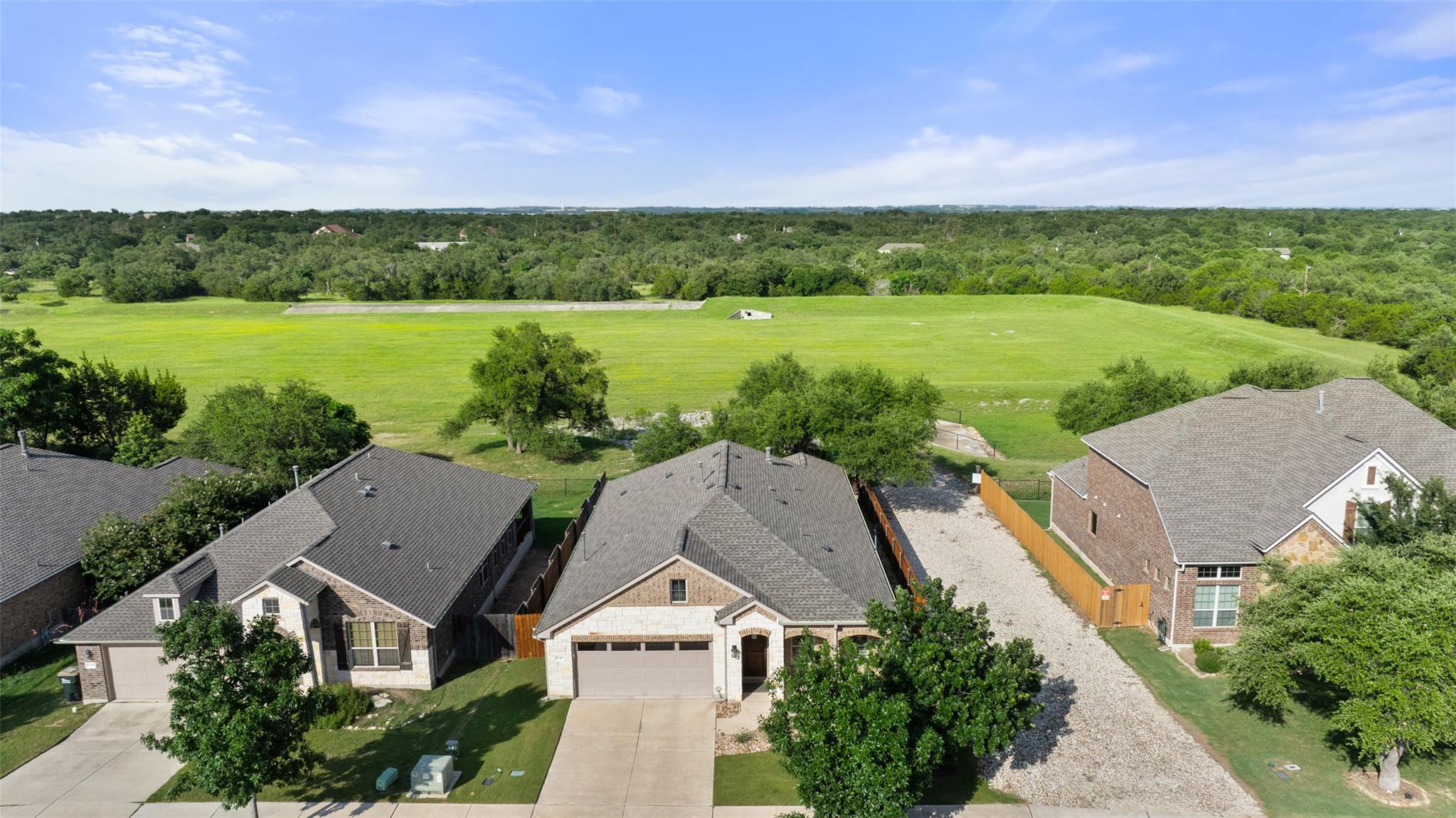 1049 Naranjo Dr, Georgetown, TX 78628