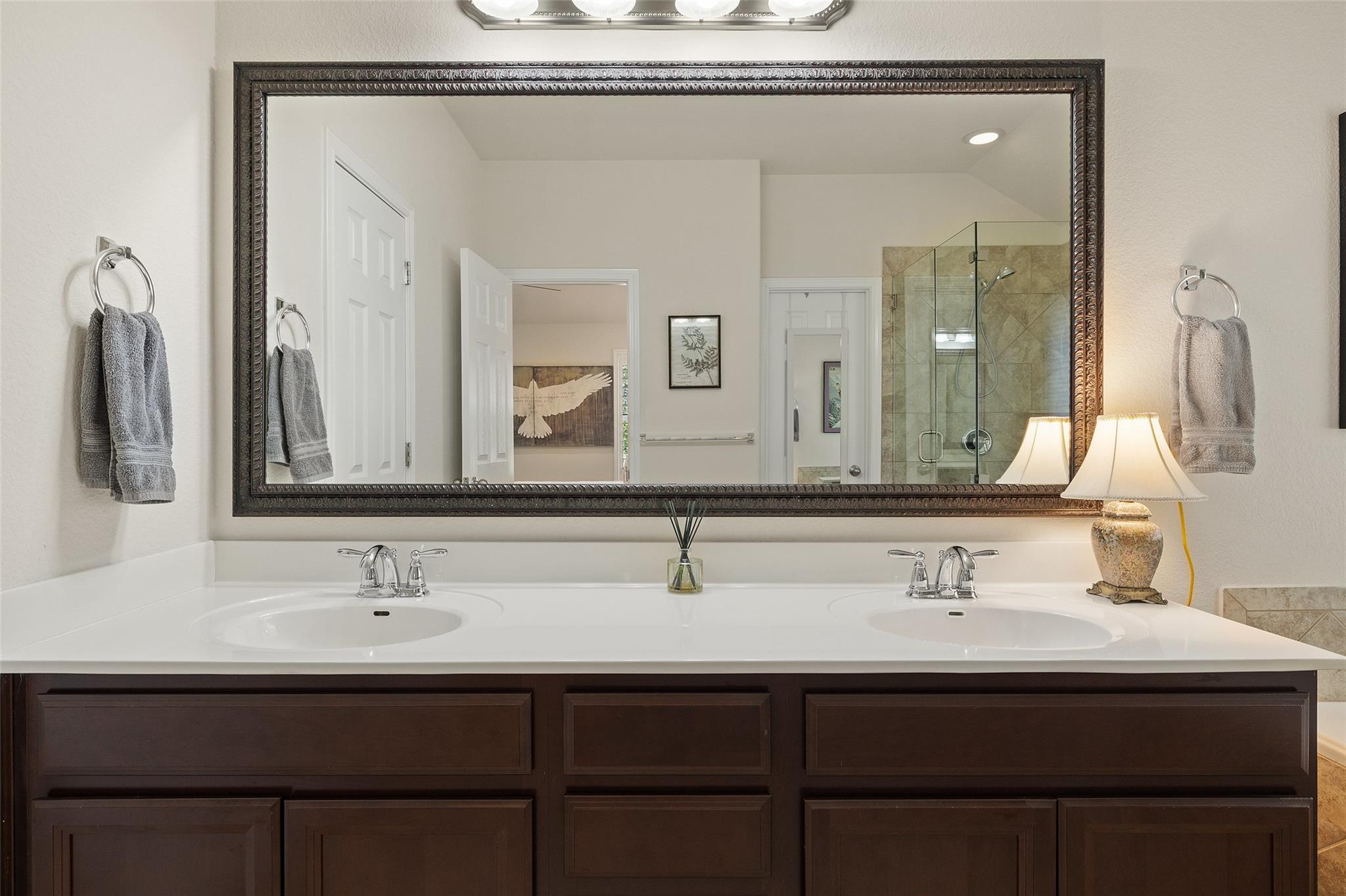 1049 Naranjo Dr, Georgetown, TX 78628