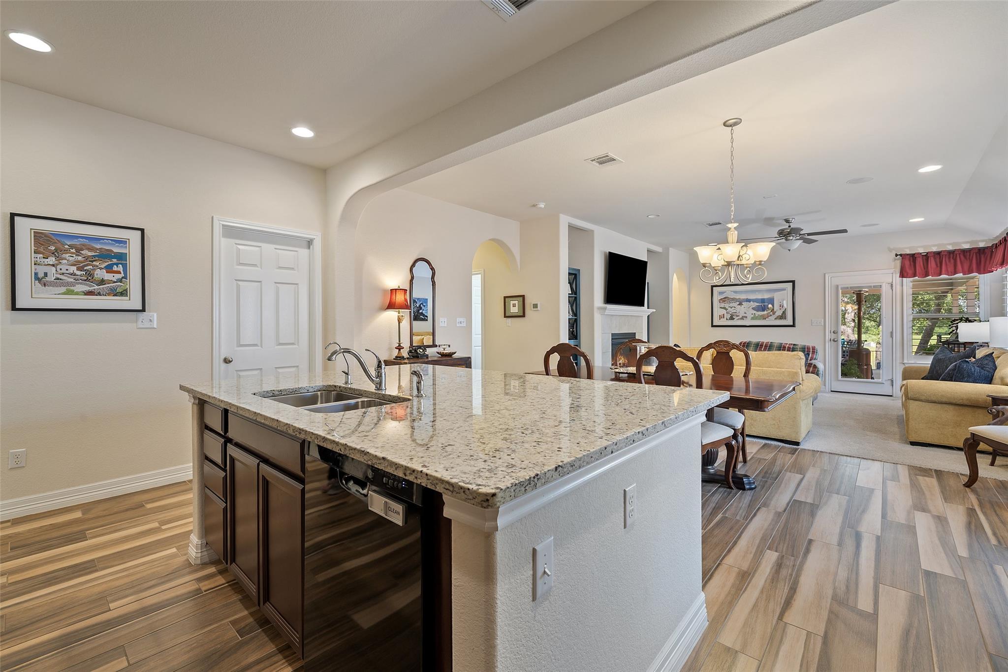 1049 Naranjo Dr, Georgetown, TX 78628