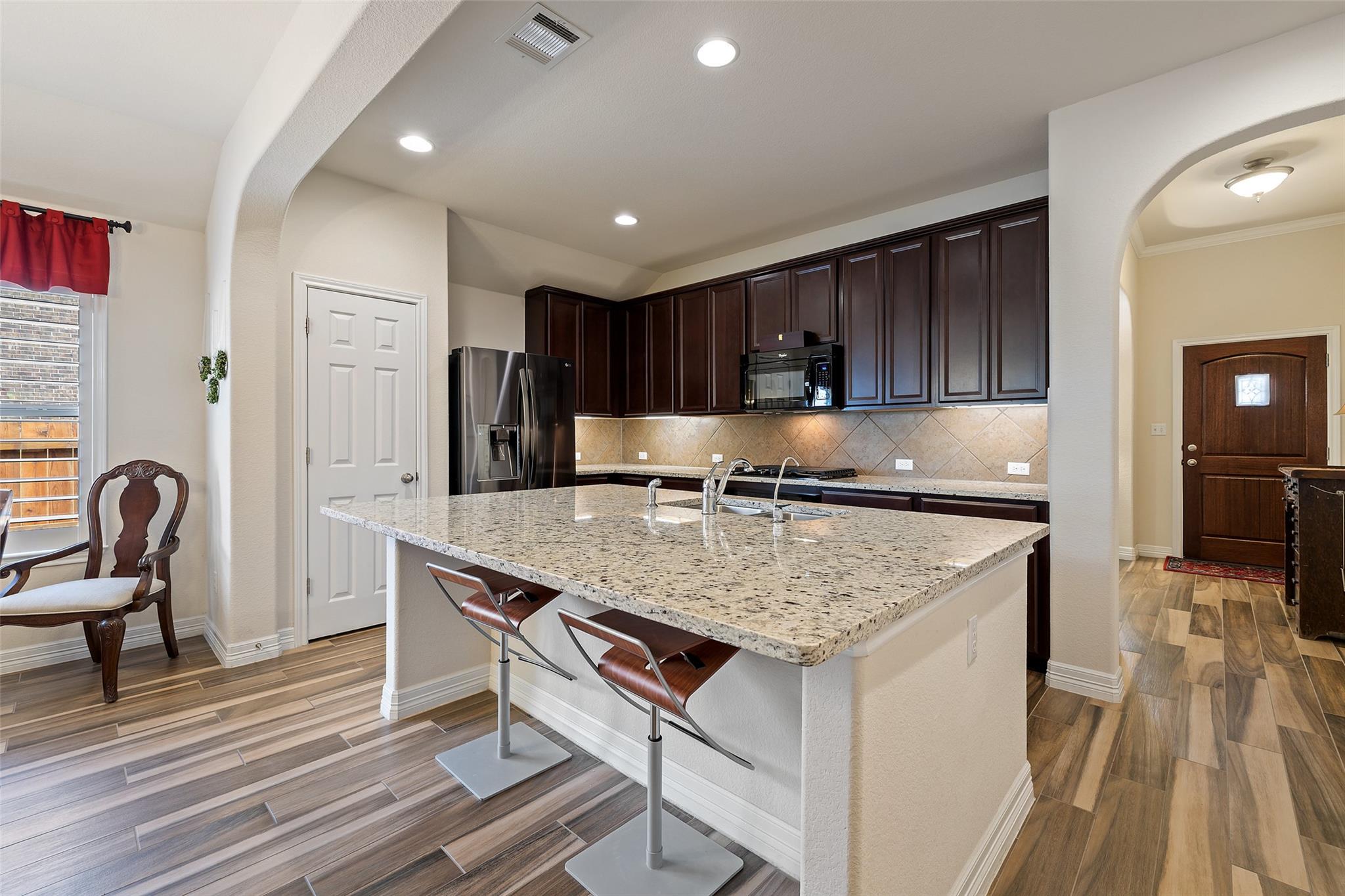 1049 Naranjo Dr, Georgetown, TX 78628