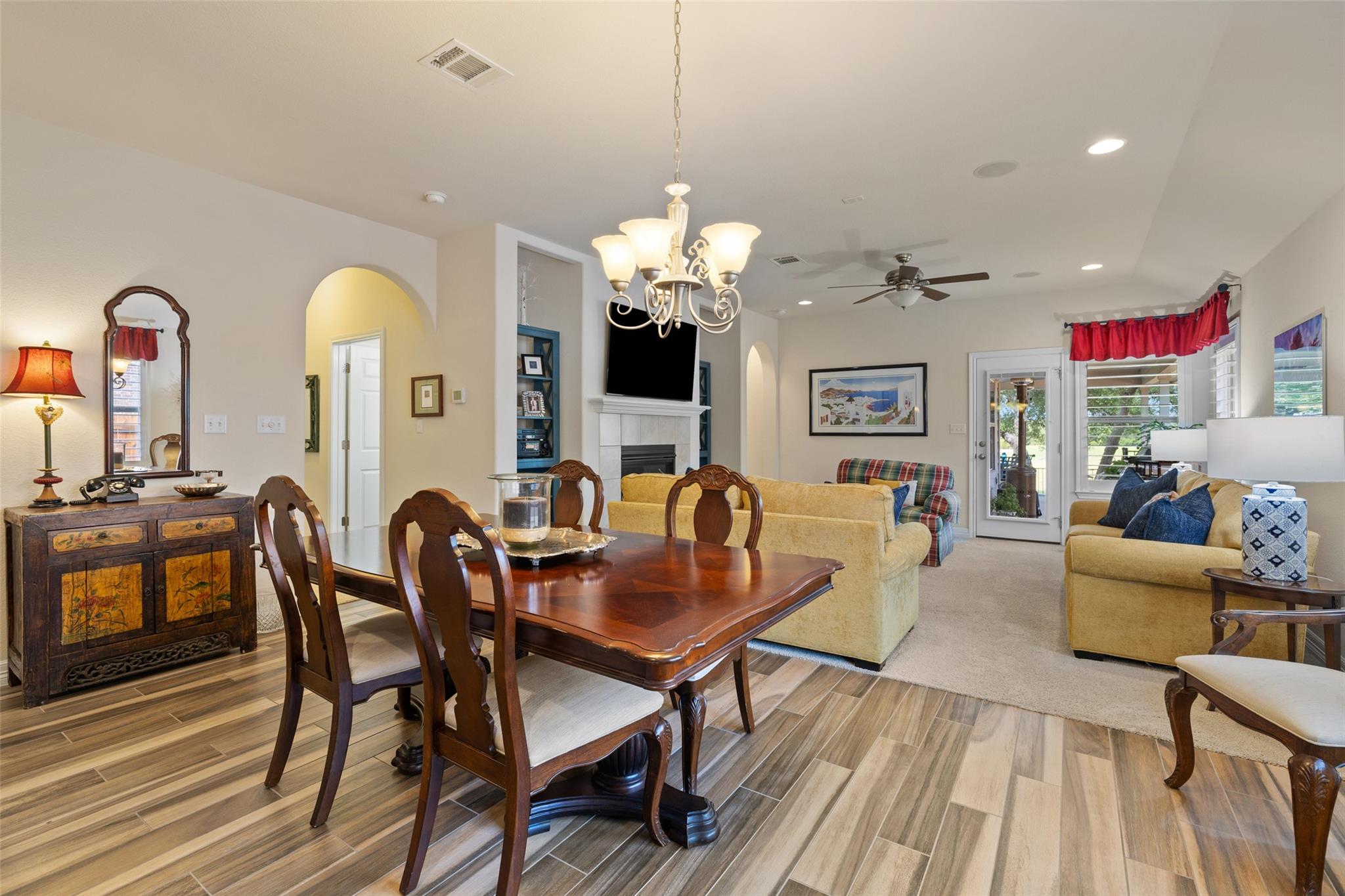 1049 Naranjo Dr, Georgetown, TX 78628