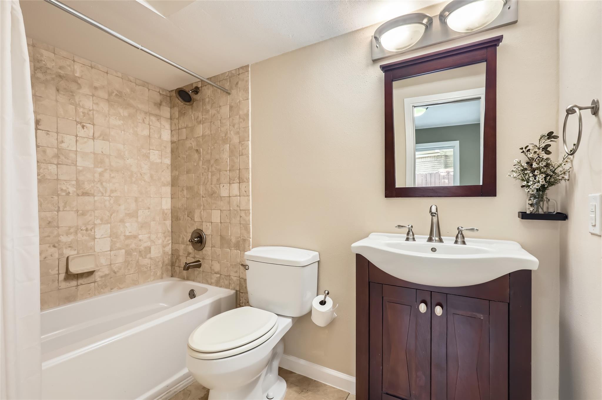 8801 Tallwood Dr # Unit B, Austin, TX 78759
