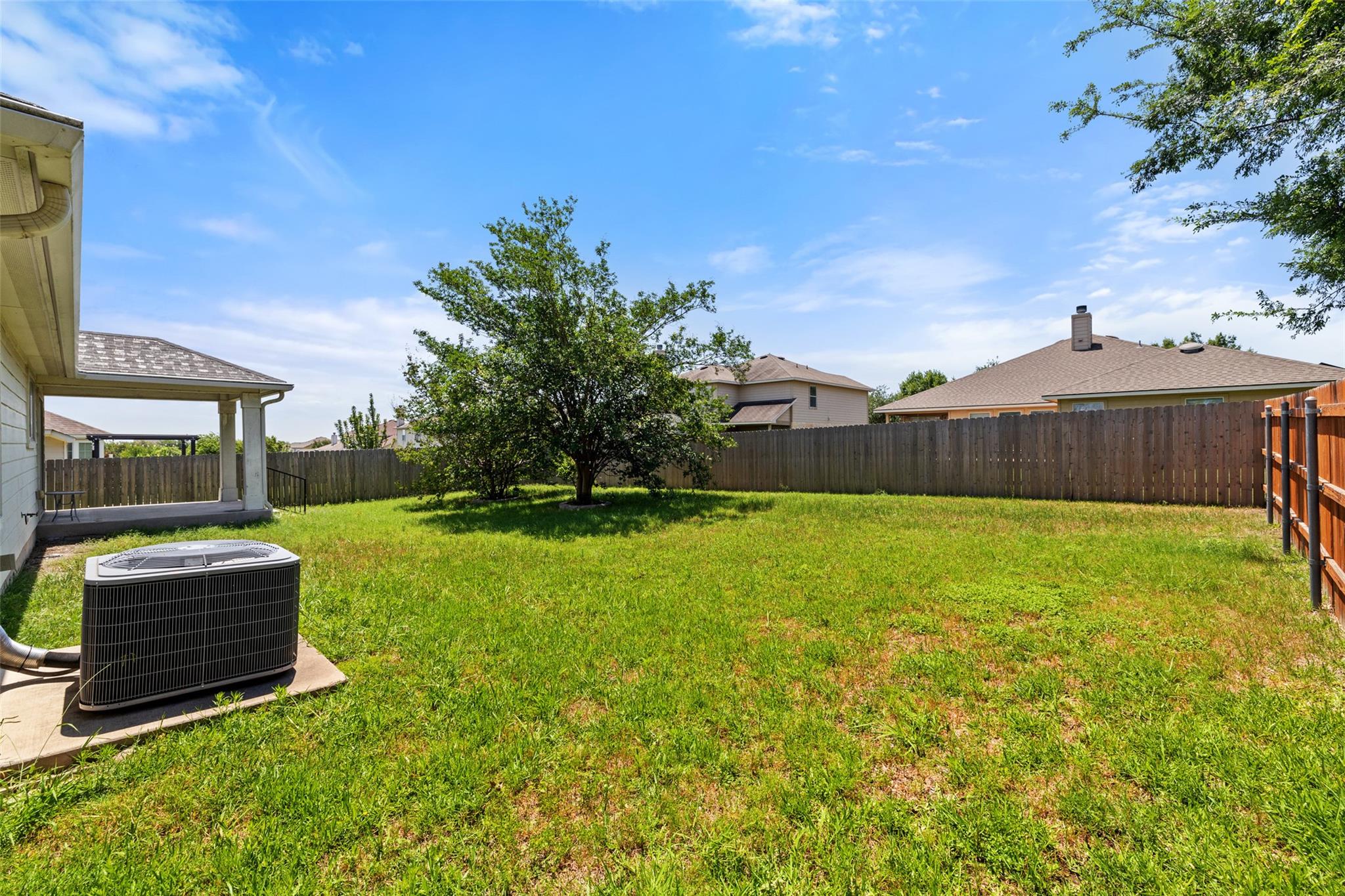 517 Castebar Dr, Round Rock, TX 78664