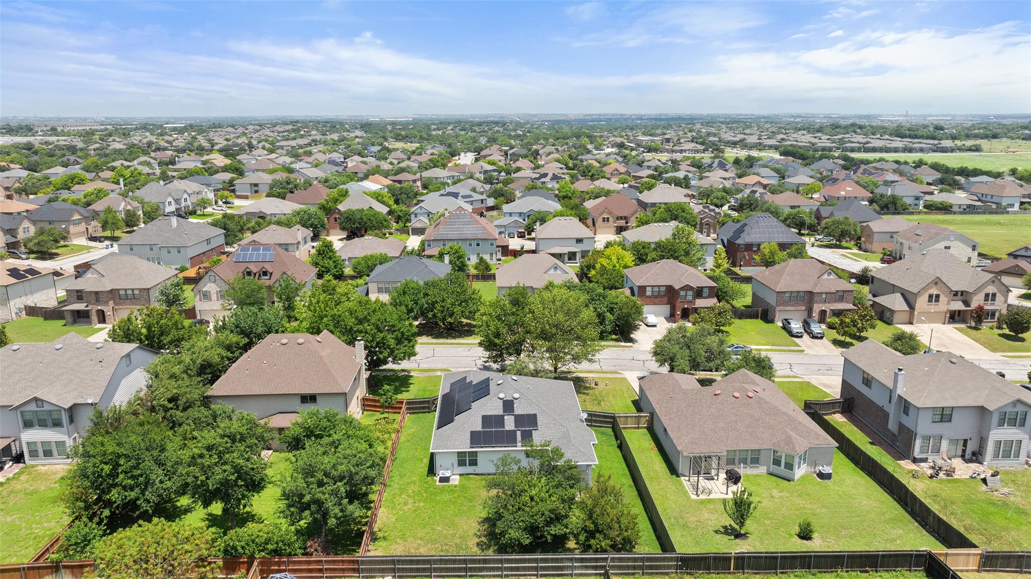 517 Castebar Dr, Round Rock, TX 78664
