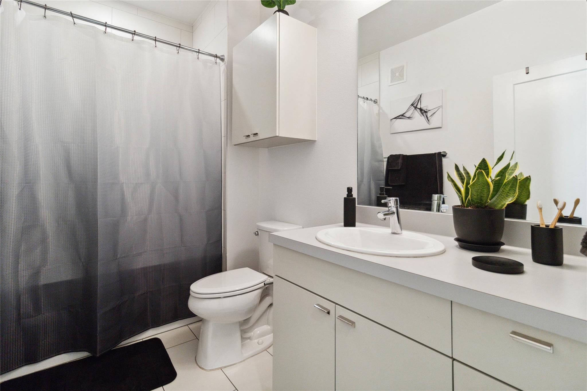 4361 S Congress Ave # 209, Austin, TX 78745