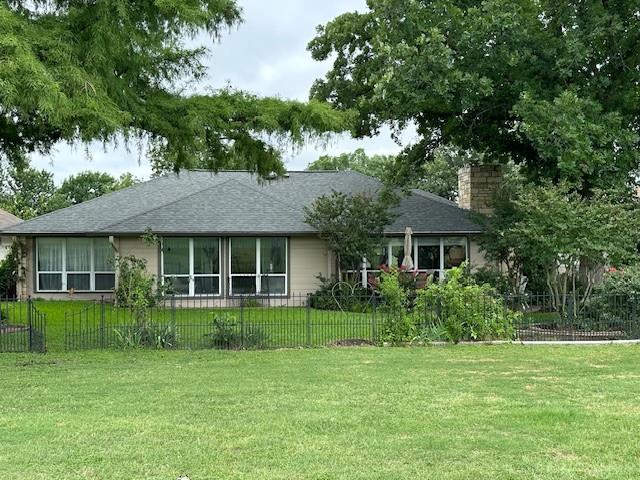 145 Turkey Run, Meadowlakes, TX 78654