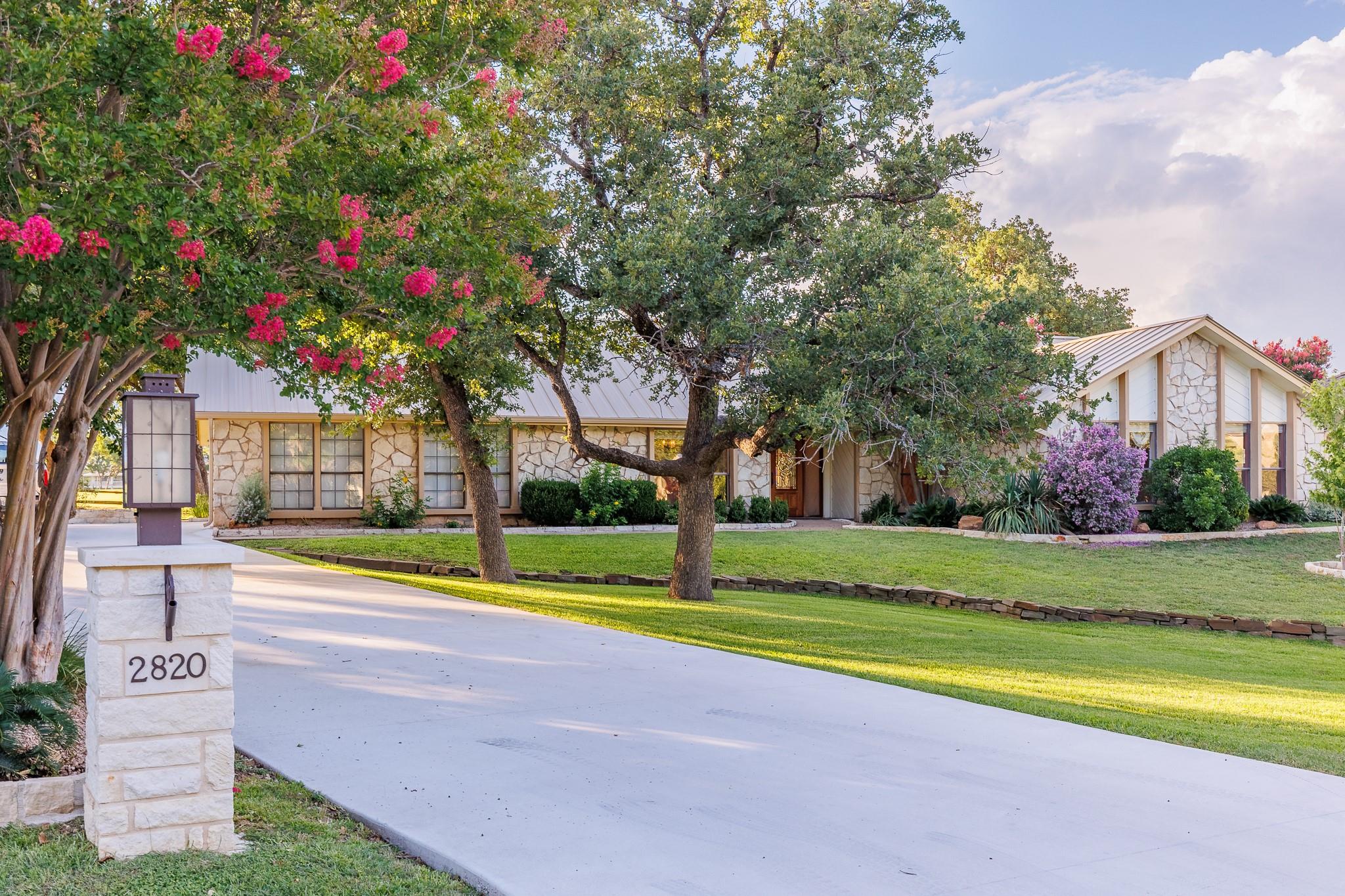 2820 Aurora, Horseshoe Bay, TX 78657