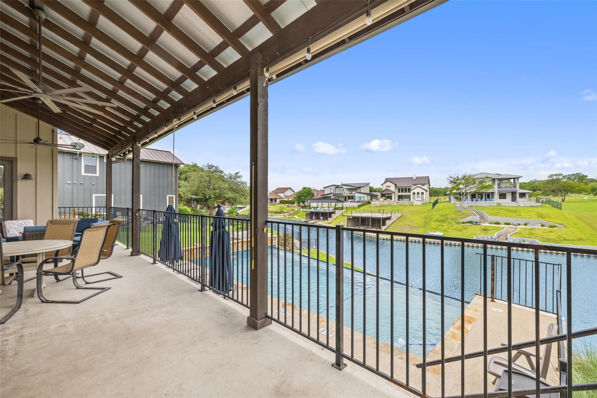 186 Sleepy Oaks Dr, Kingsland, TX 78639