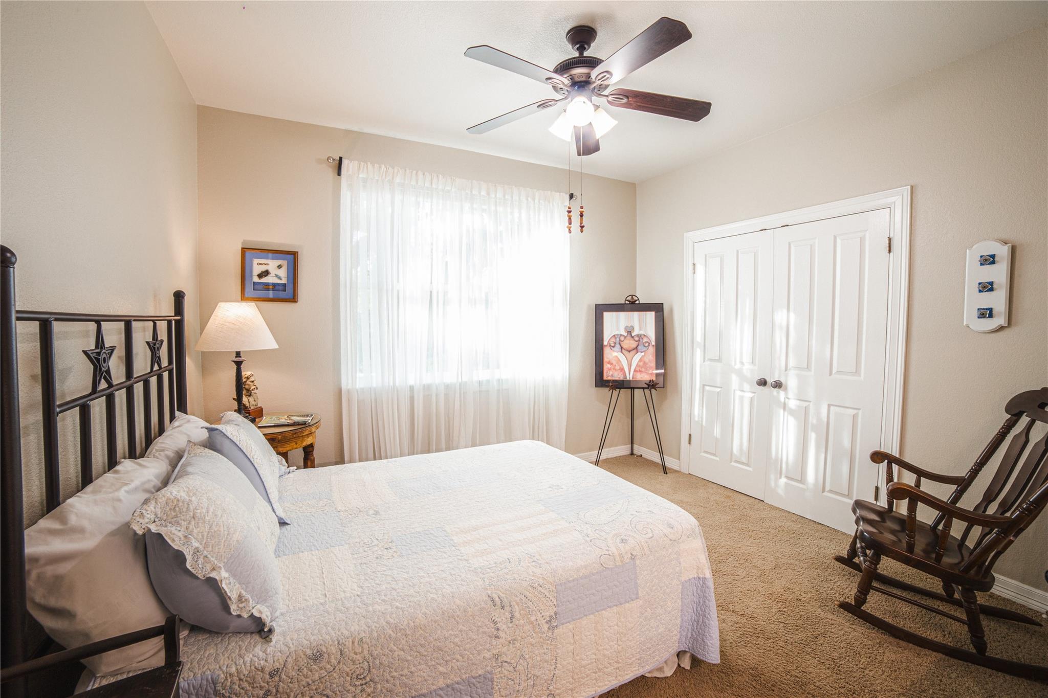 700 Wesley Ridge Dr, Spicewood, TX 78669