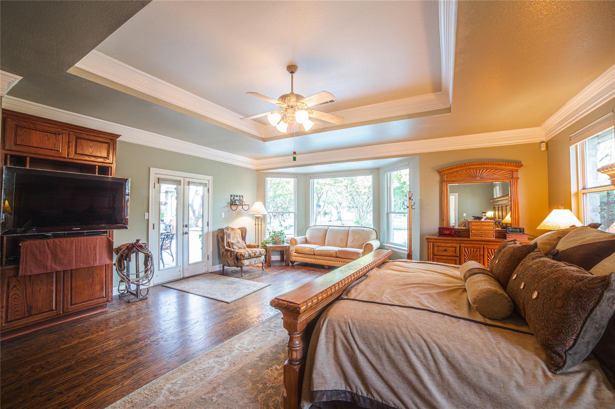 700 Wesley Ridge Dr, Spicewood, TX 78669