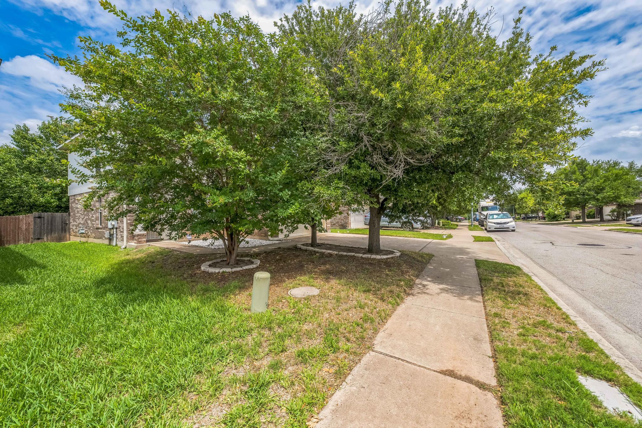 633 Sweet Leaf Ln, Pflugerville, TX 78660