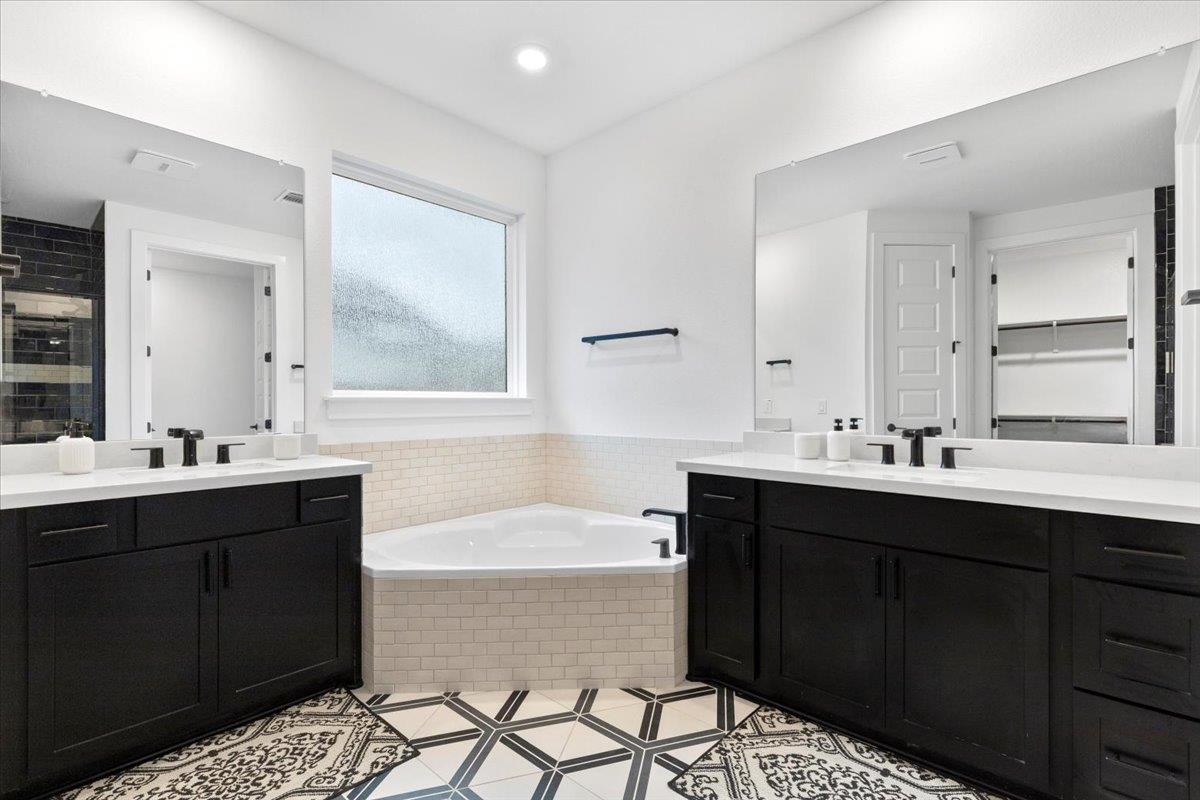 8113 Edmondson Bnd, Austin, TX 78744