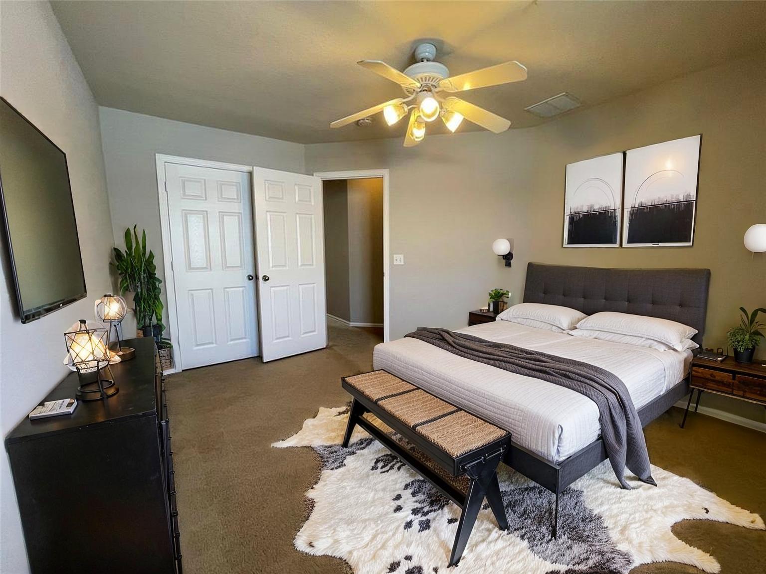 208 Spruce Dr, Kyle, TX 78640
