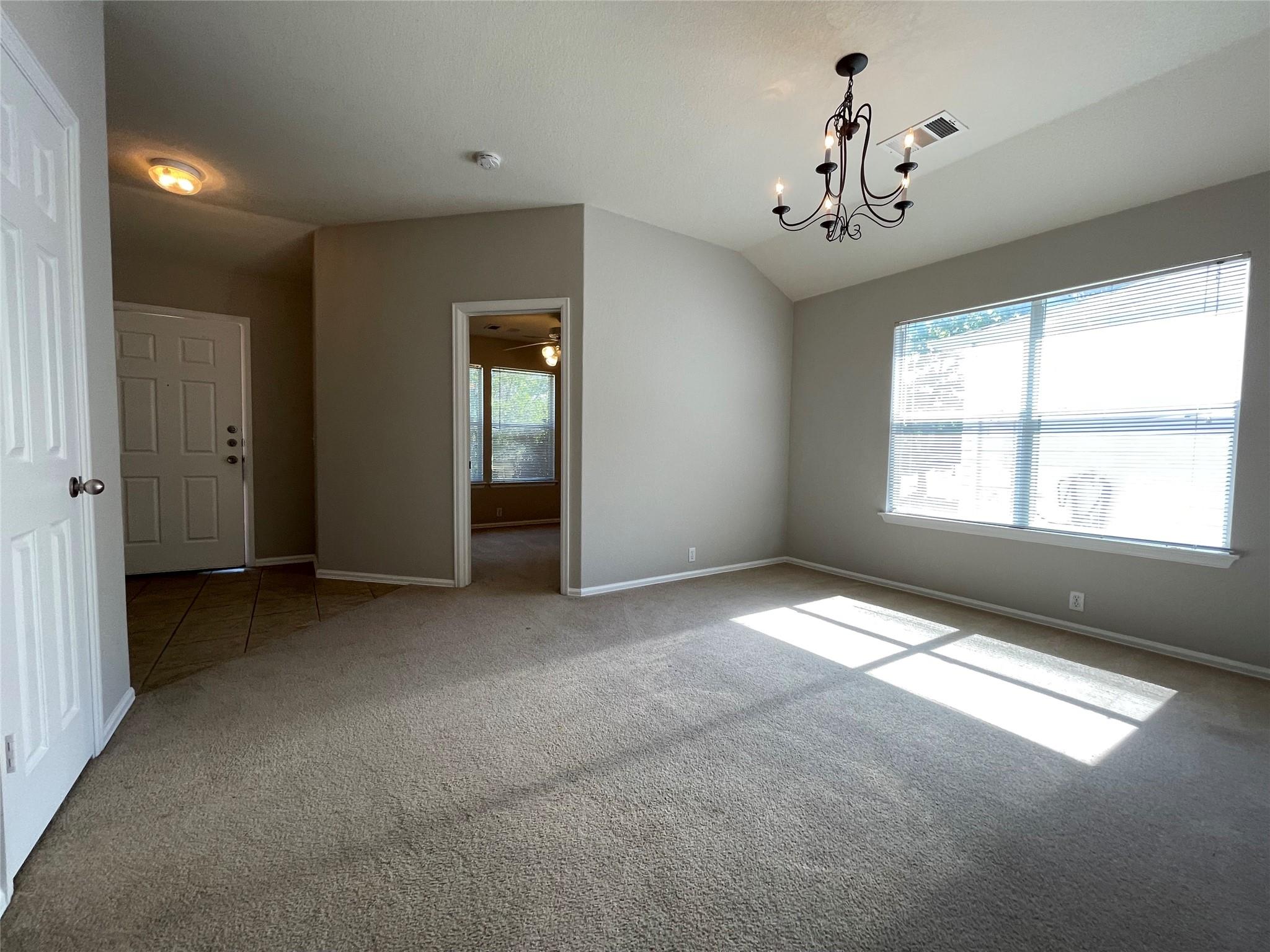 208 Spruce Dr, Kyle, TX 78640
