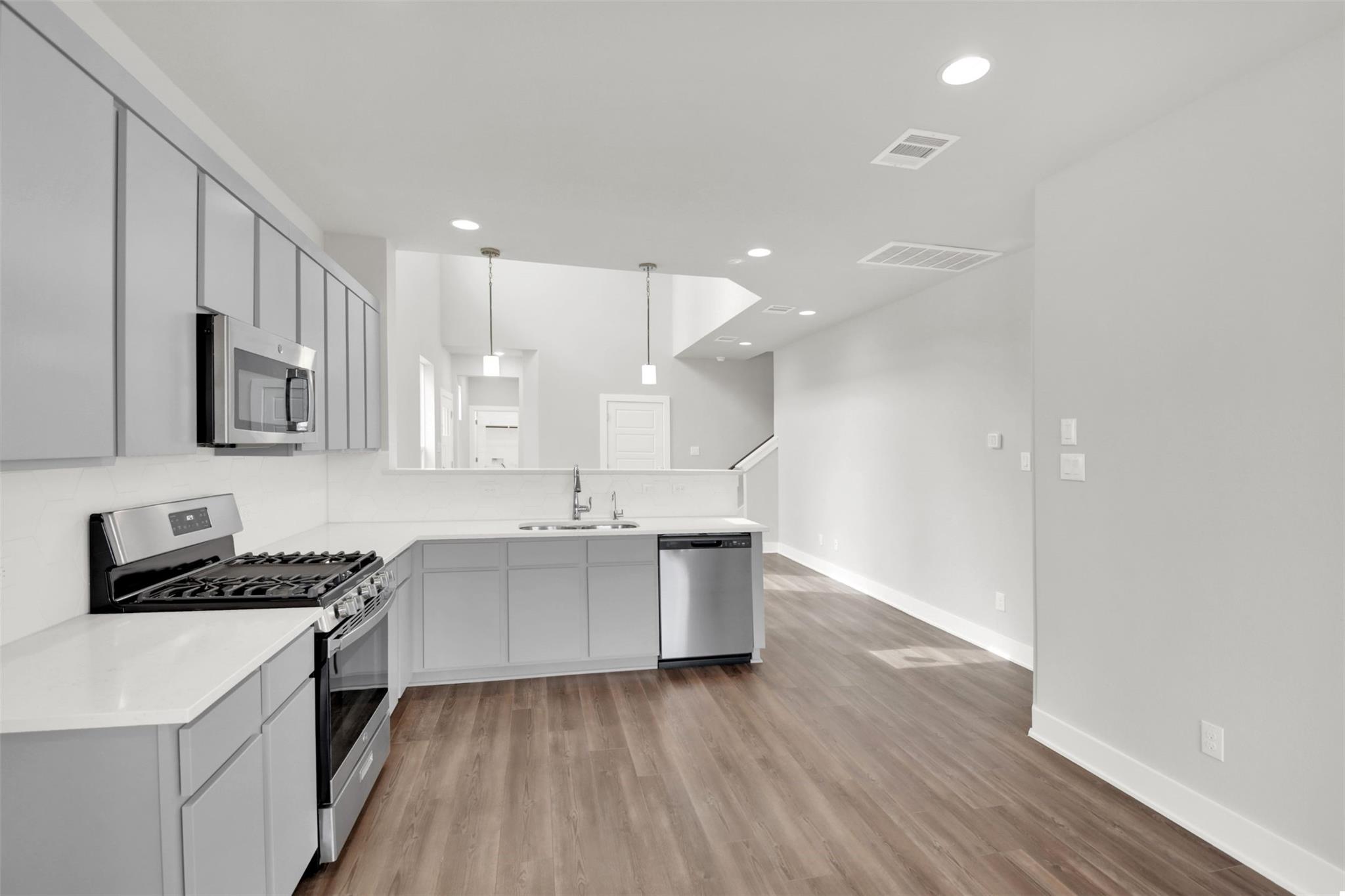 208 Mirabeau Way, Liberty Hill, TX 78642