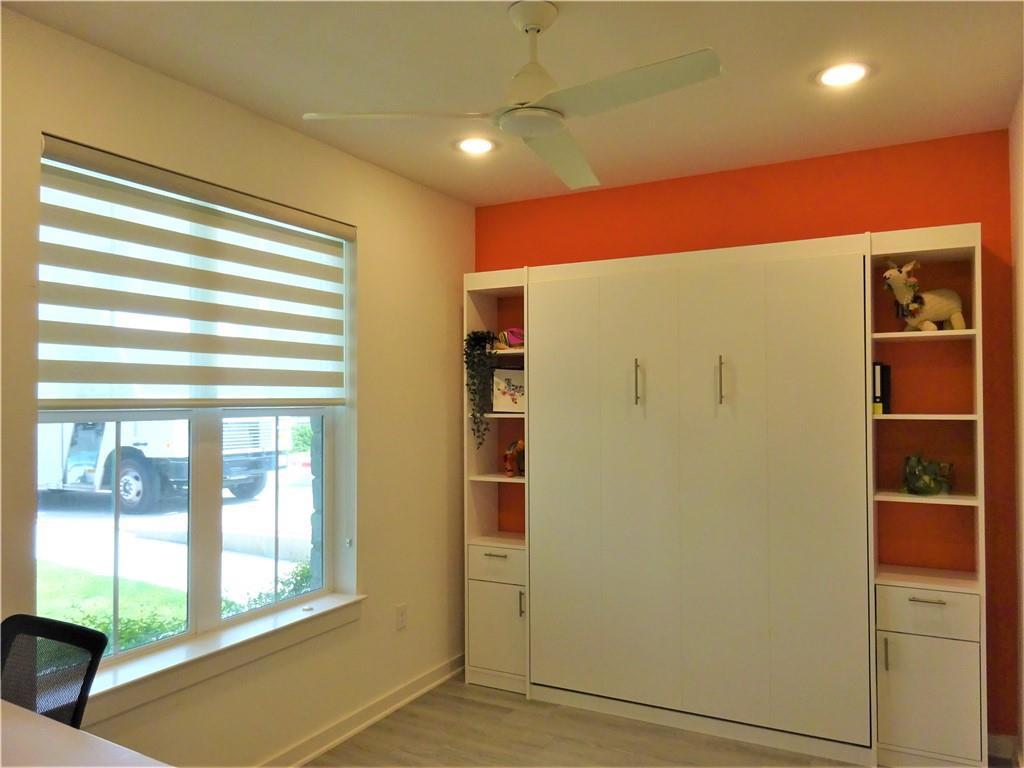 2624 Metcalfe Rd # 9, Austin, TX 78741