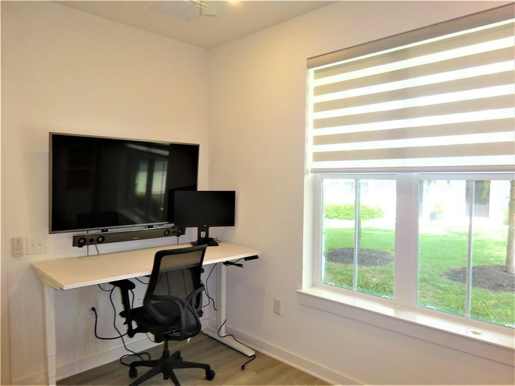 2624 Metcalfe Rd # 9, Austin, TX 78741