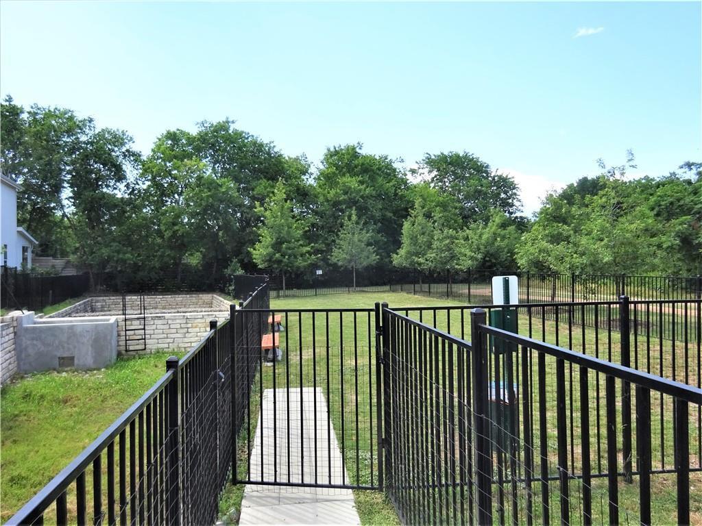 2624 Metcalfe Rd # 9, Austin, TX 78741