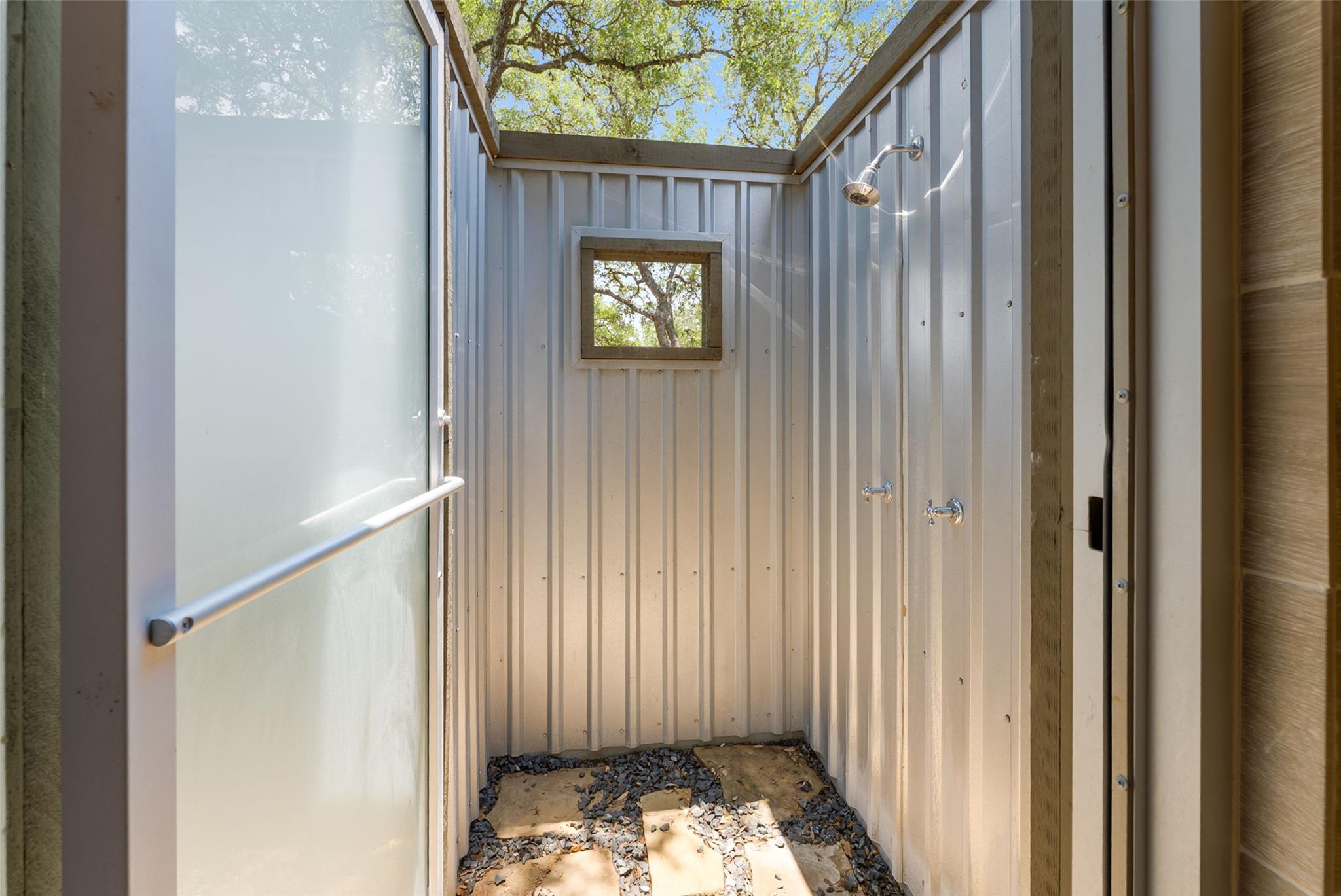 2113 Barbaro Way unit 17 Way # 17, Spicewood, TX 78669