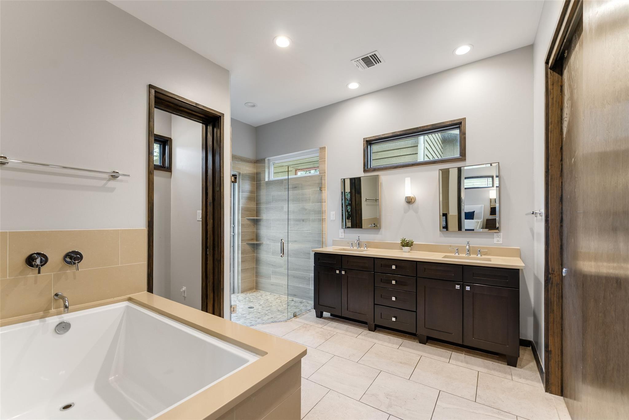 2113 Barbaro Way unit 17 Way # 17, Spicewood, TX 78669