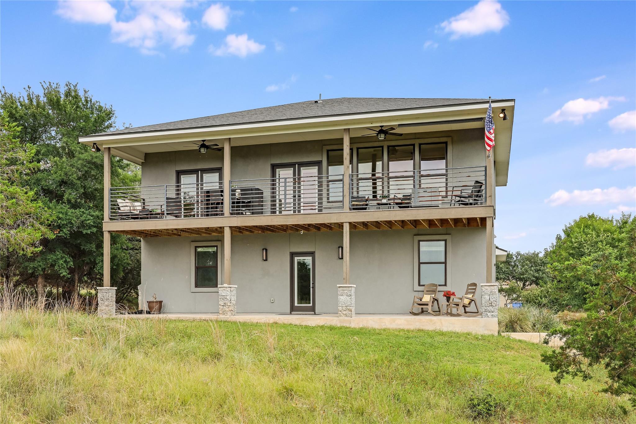 18700 Venture Dr, Point Venture, TX 78645