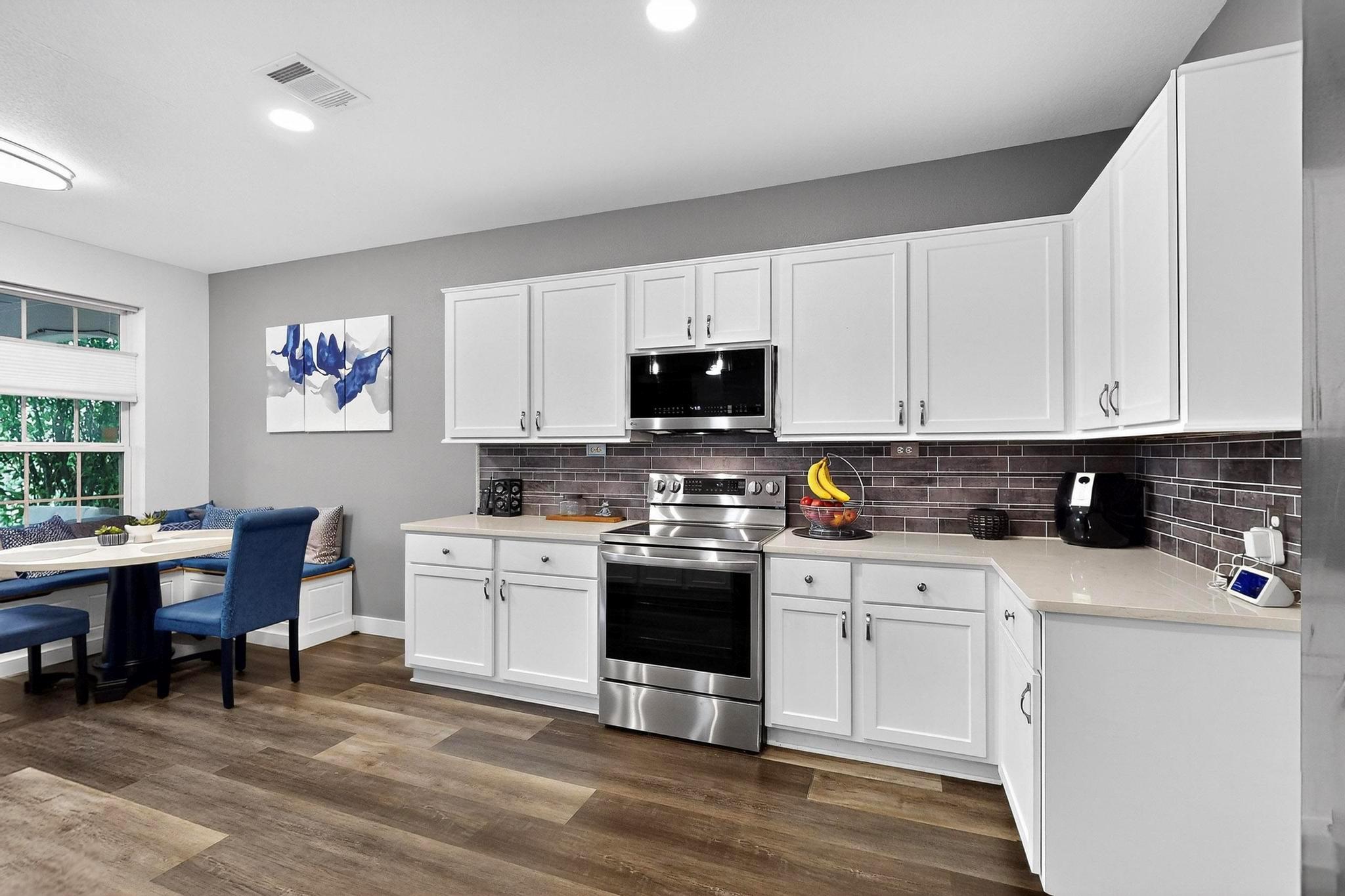 952 Hometown Pkwy, Kyle, TX 78640