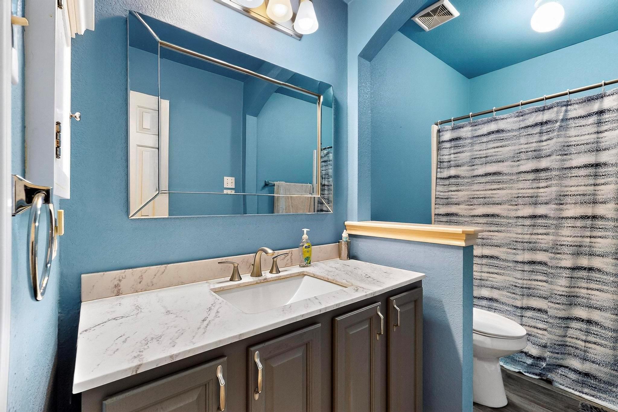 952 Hometown Pkwy, Kyle, TX 78640