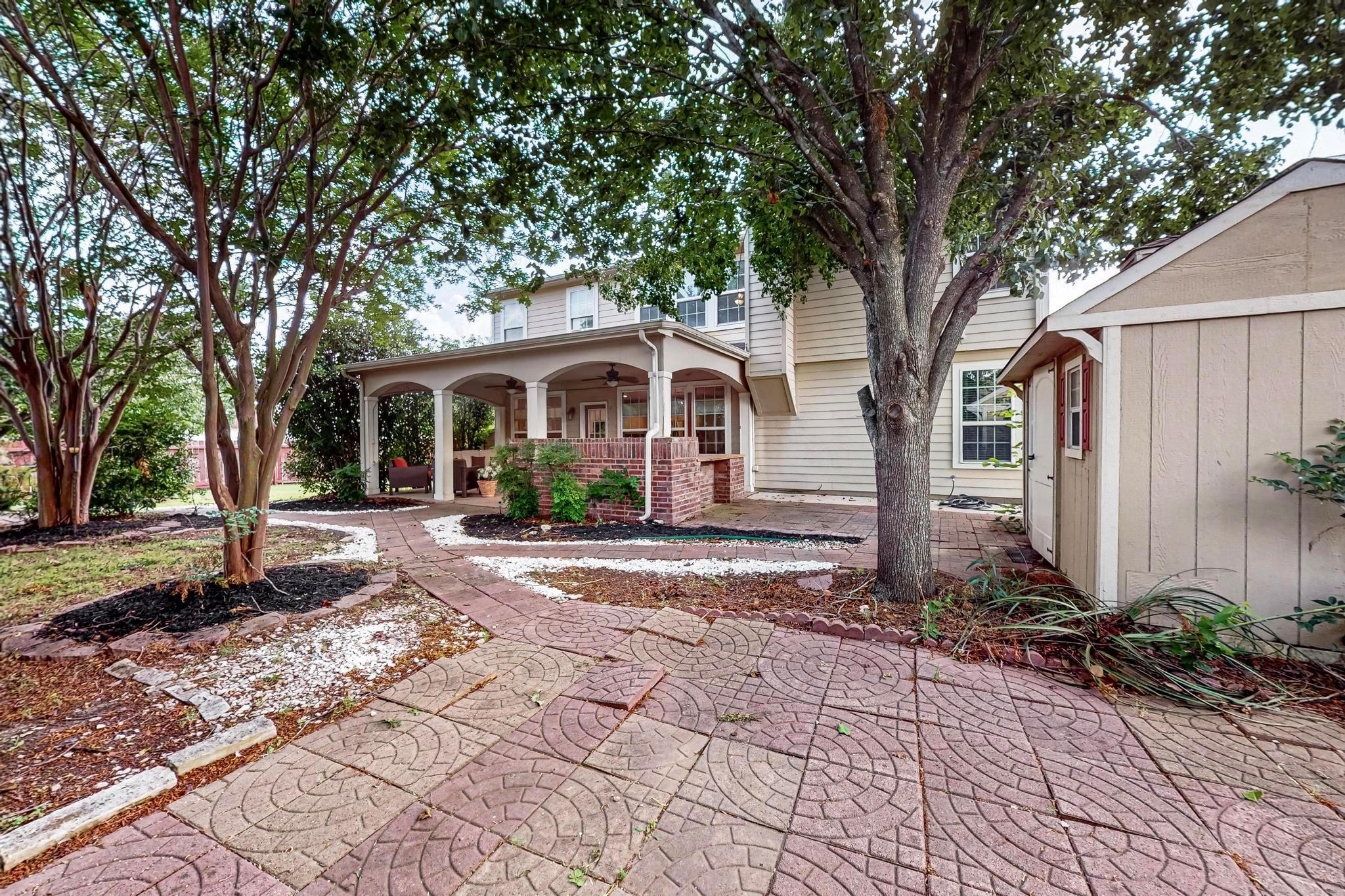 952 Hometown Pkwy, Kyle, TX 78640