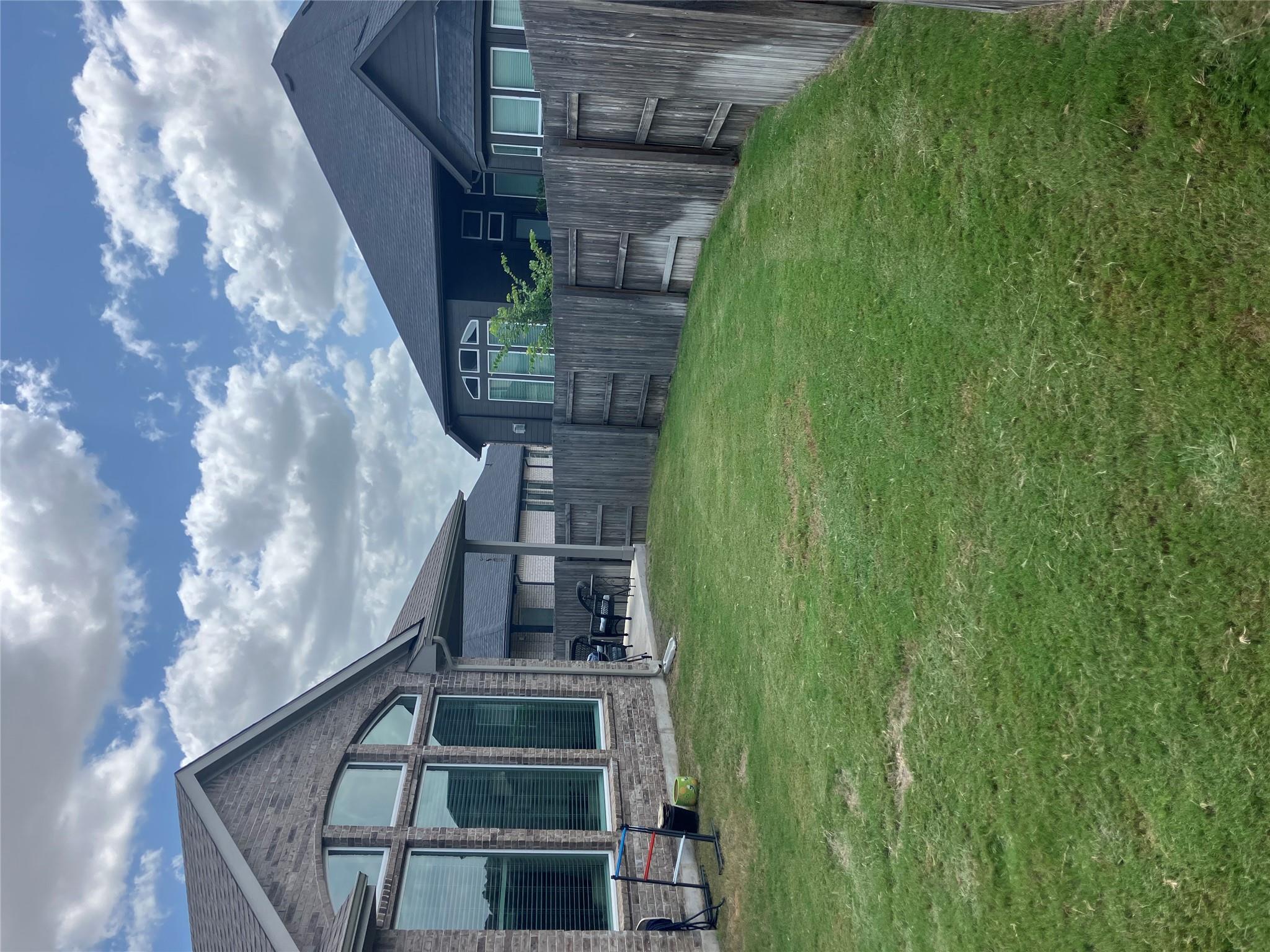 475 Gamble Dr, Buda, TX 78610