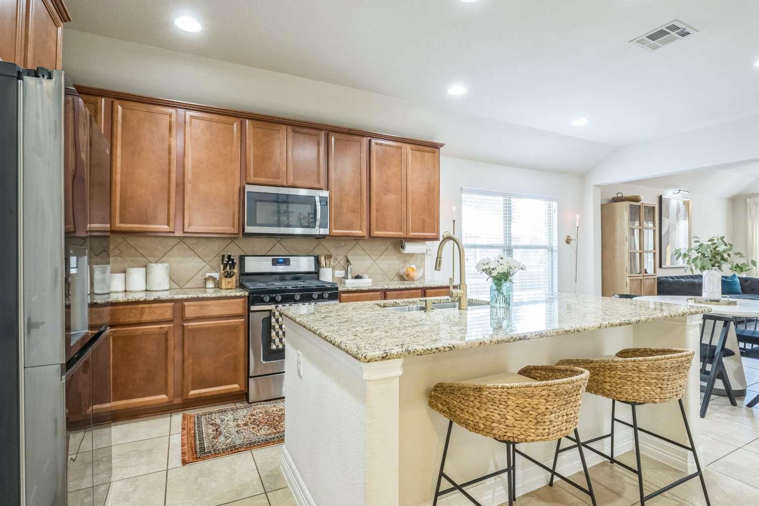 340 Beretta Cir, Georgetown, TX 78628