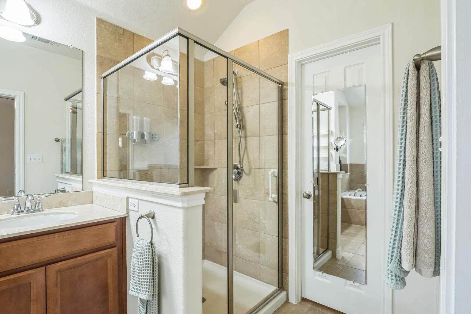 340 Beretta Cir, Georgetown, TX 78628