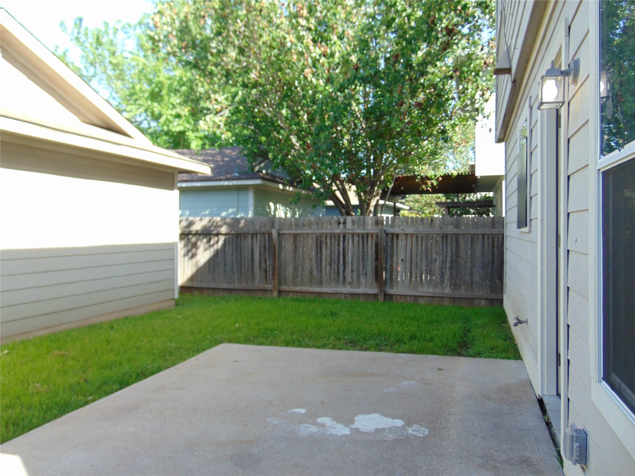 9208 Rowlands Sayle, Austin, TX 78744
