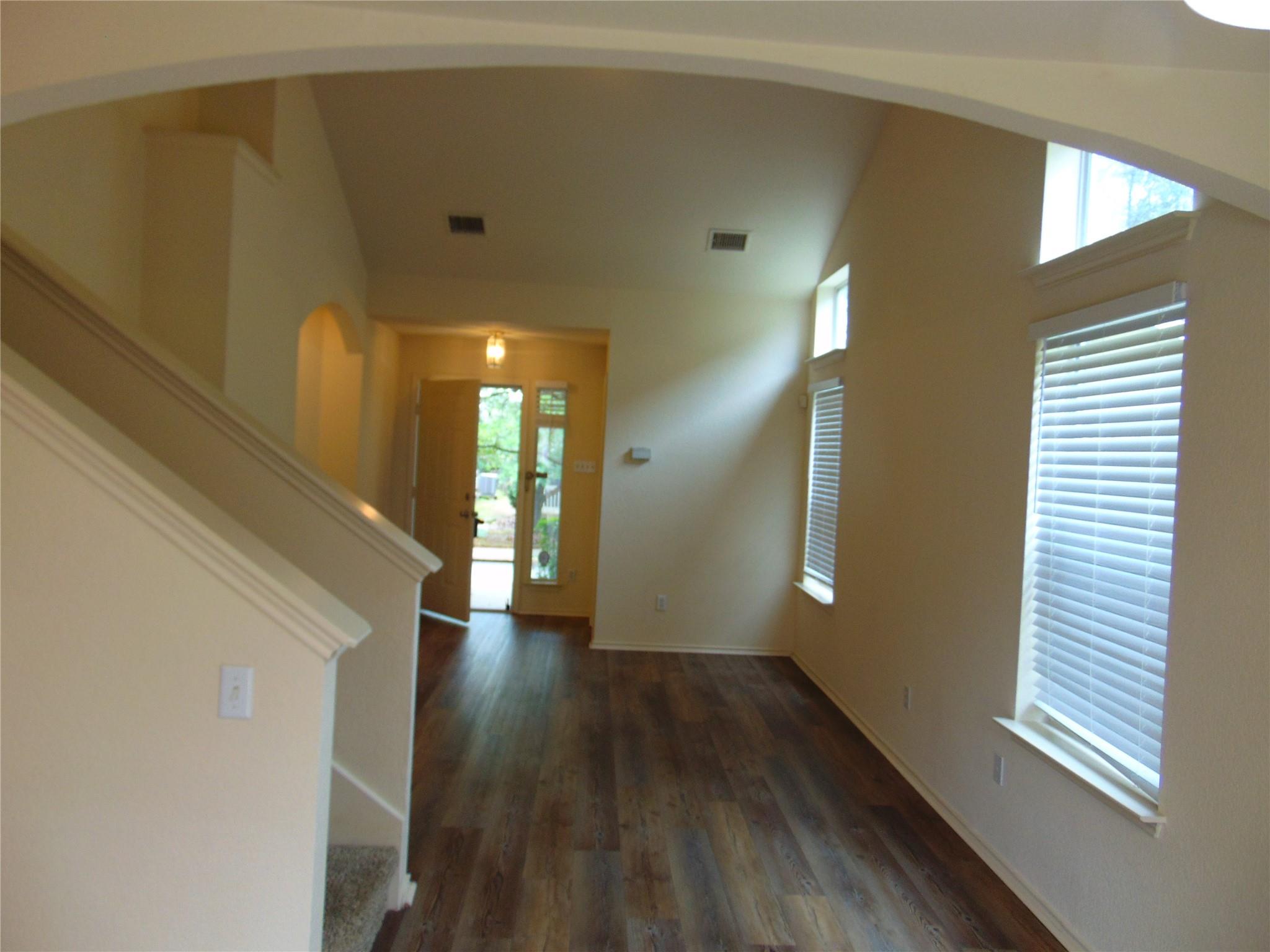 9208 Rowlands Sayle, Austin, TX 78744