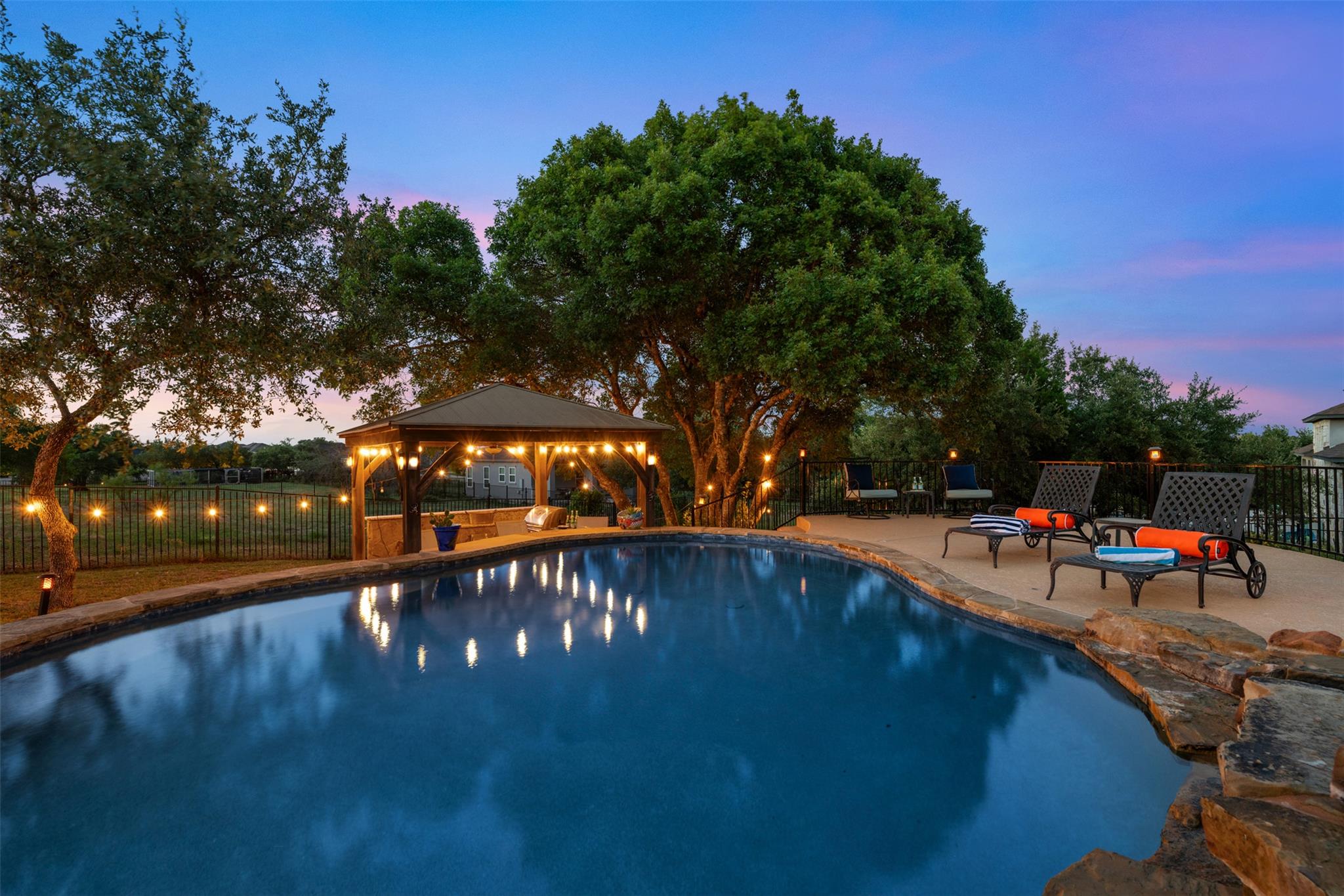 105 Cerro Picacho Trl, Liberty Hill, TX 78642