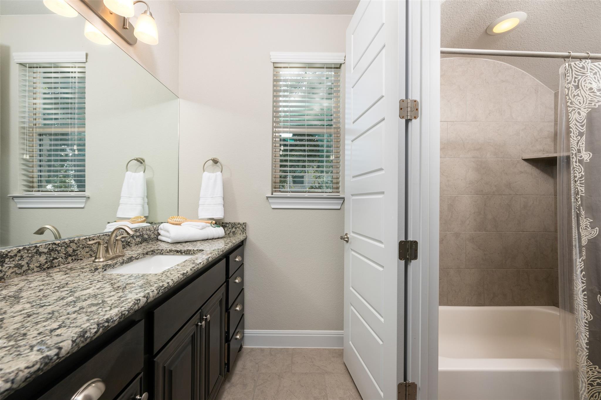 105 Cerro Picacho Trl, Liberty Hill, TX 78642