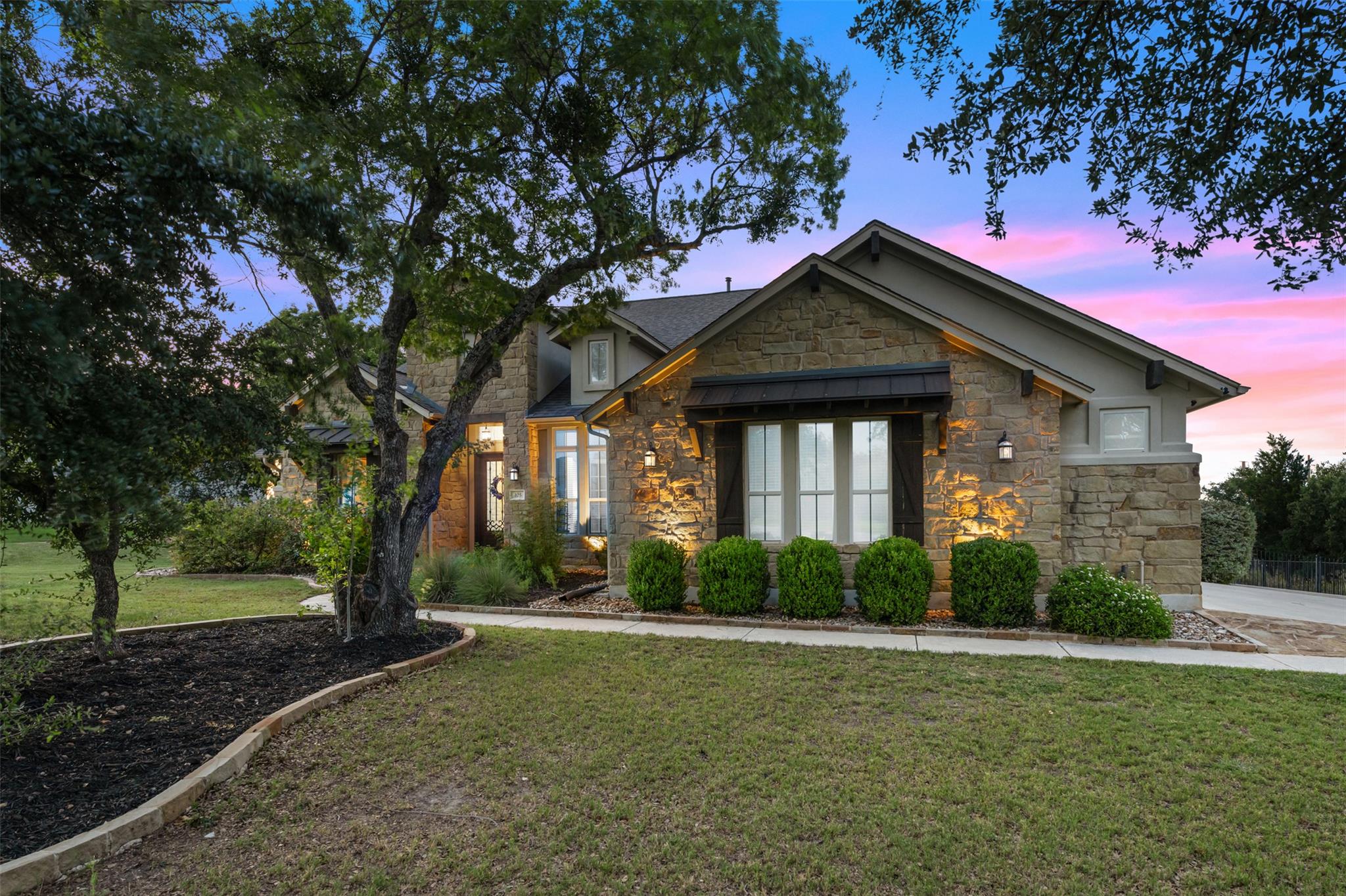 105 Cerro Picacho Trl, Liberty Hill, TX 78642