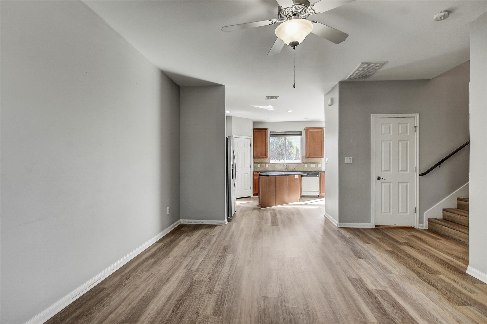 512 Eberhart Ln # 1207, Austin, TX 78745