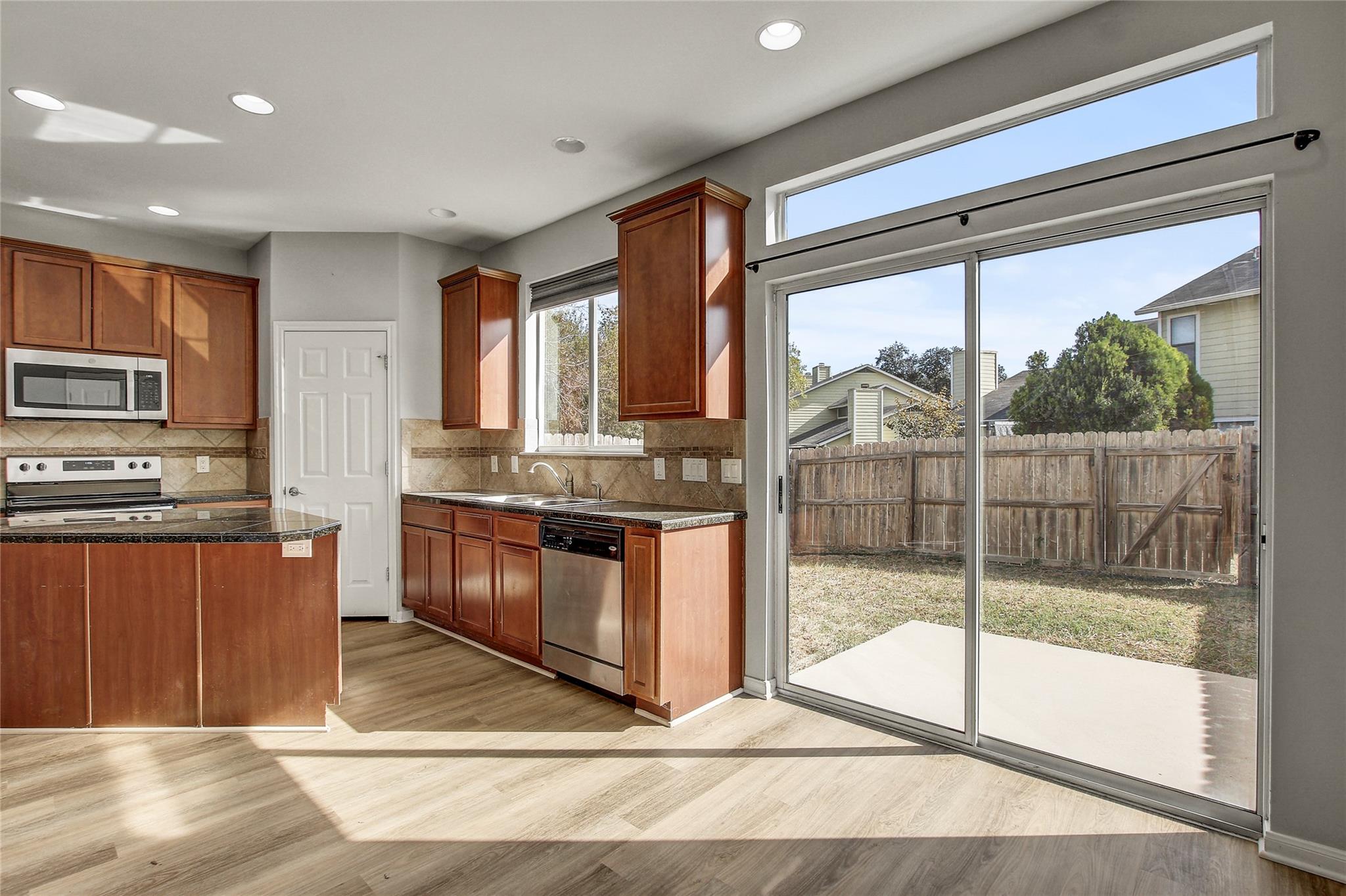 512 Eberhart Ln # 1207, Austin, TX 78745