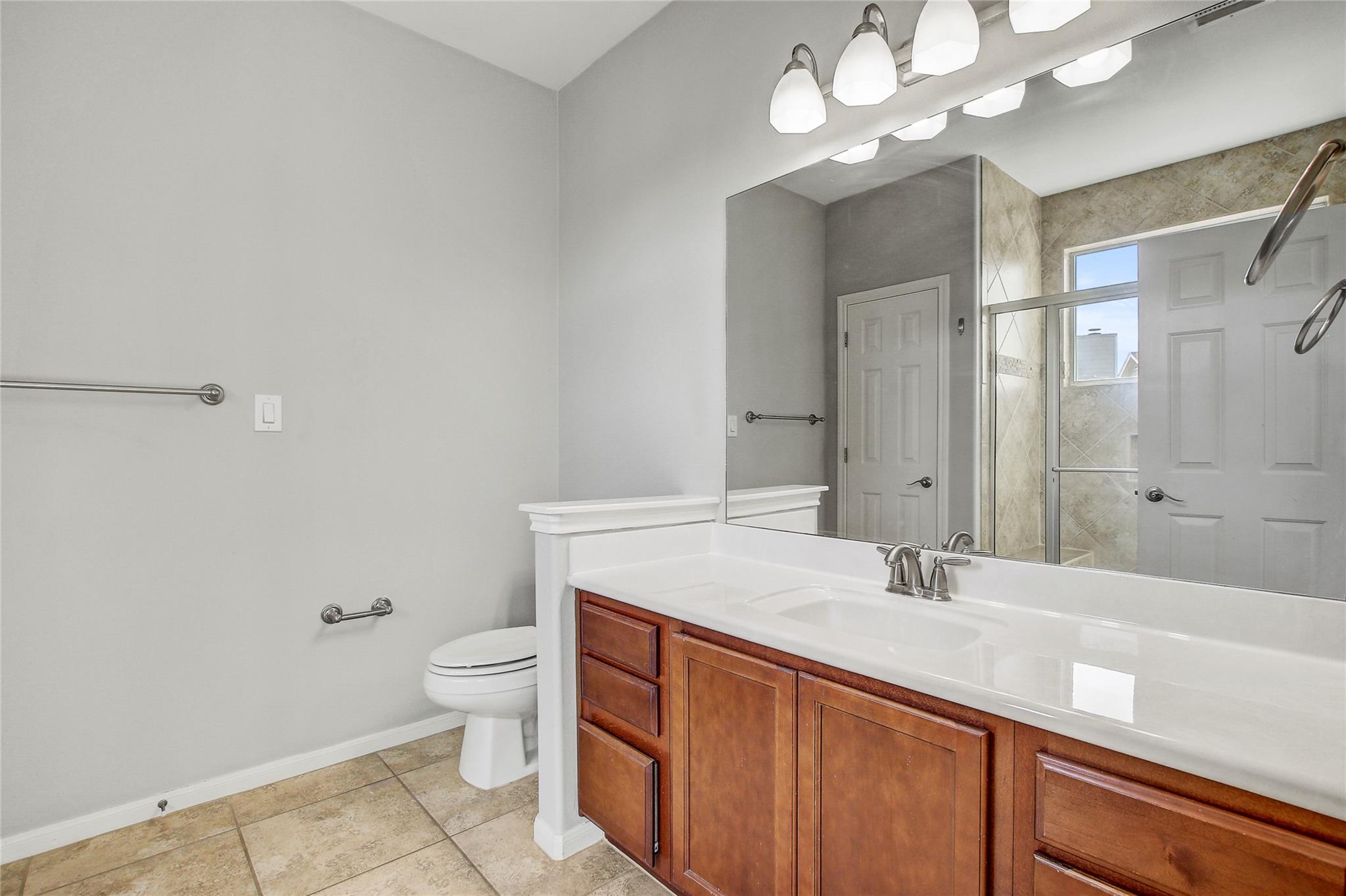 512 Eberhart Ln # 1207, Austin, TX 78745