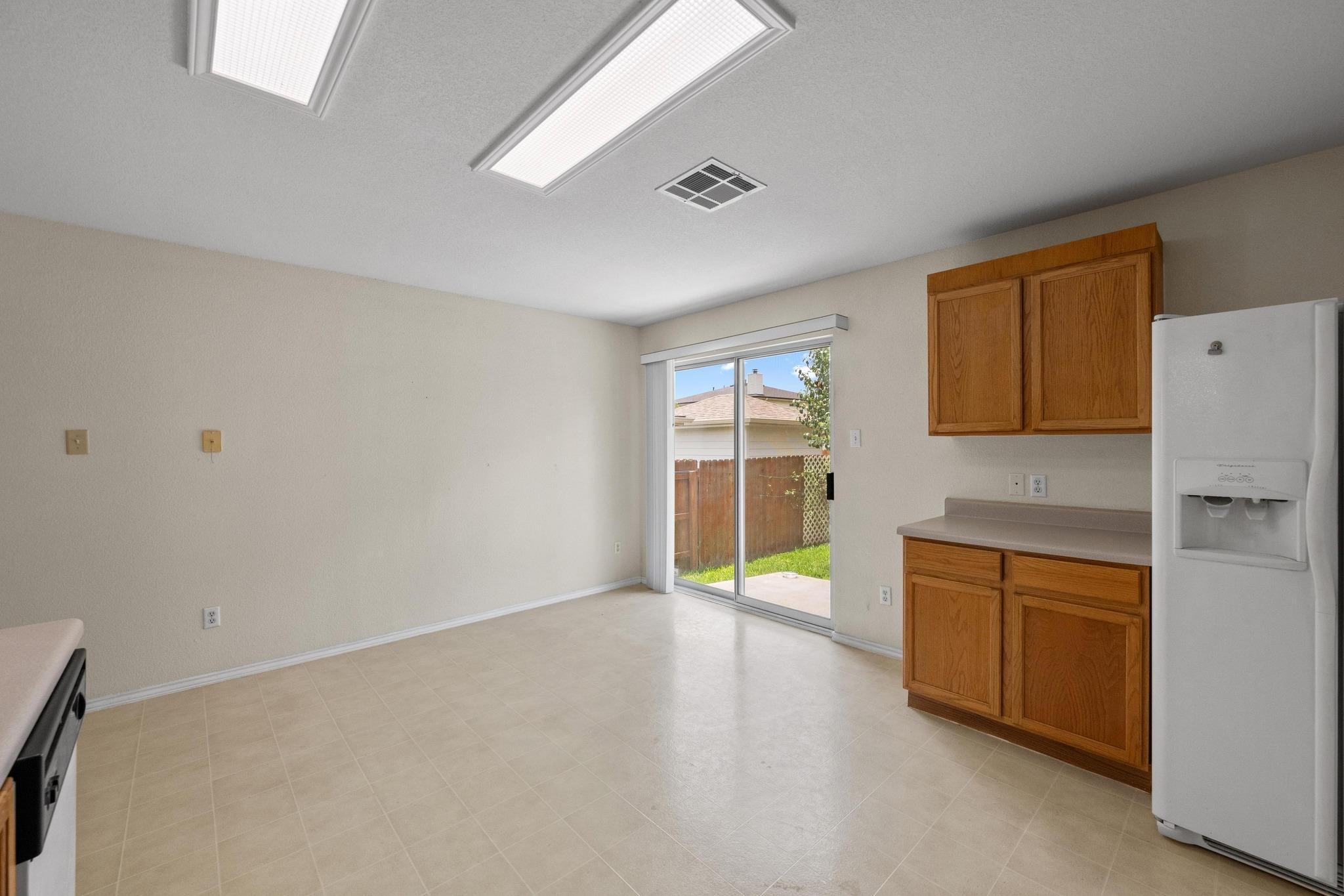 3807 Haleys Way, Round Rock, TX 78665