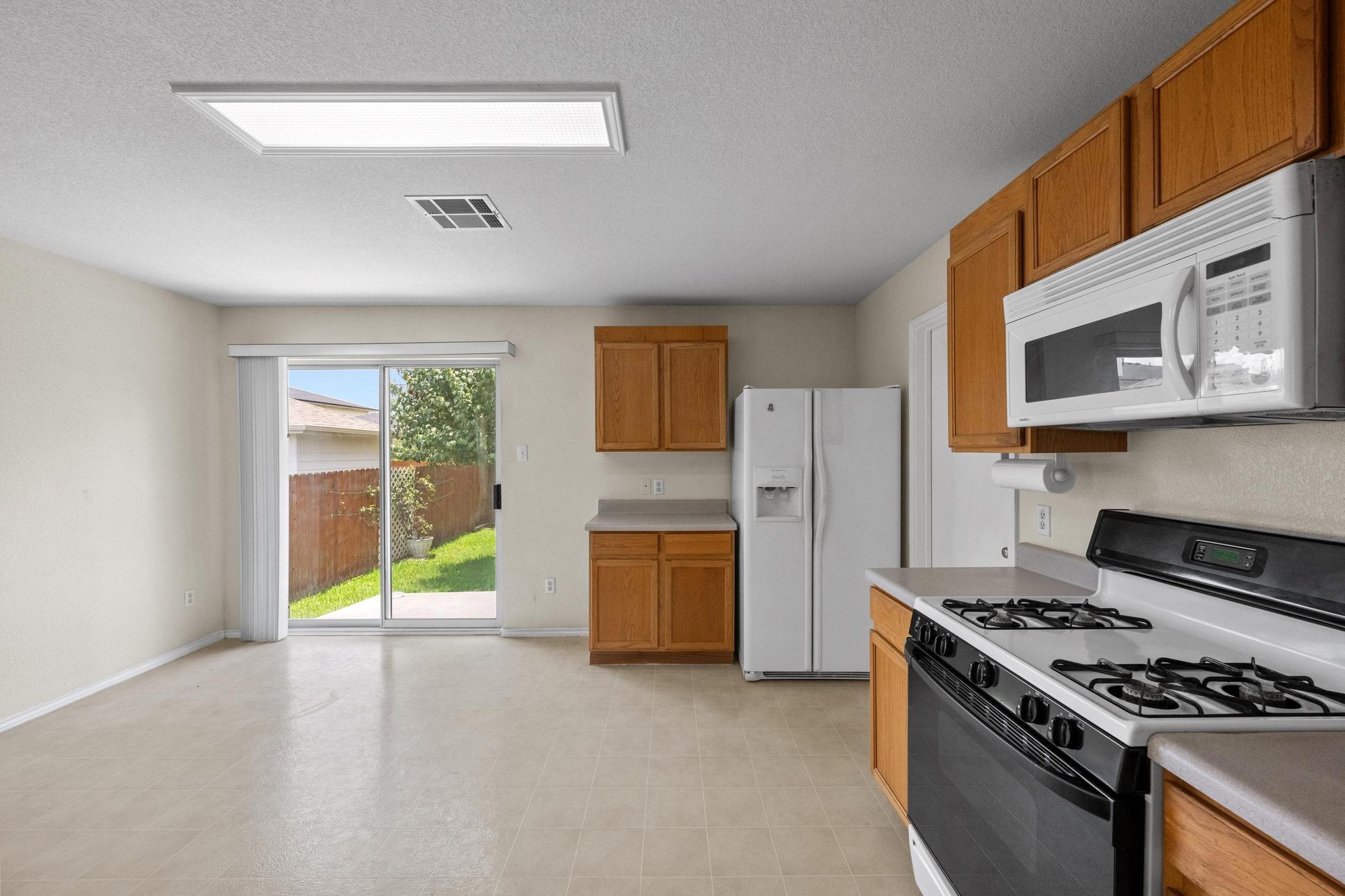 3807 Haleys Way, Round Rock, TX 78665
