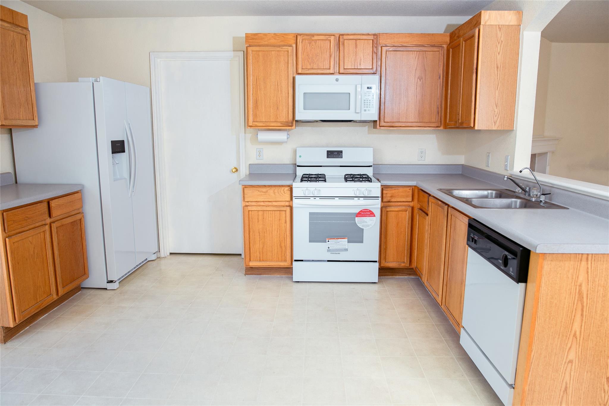 3807 Haleys Way, Round Rock, TX 78665
