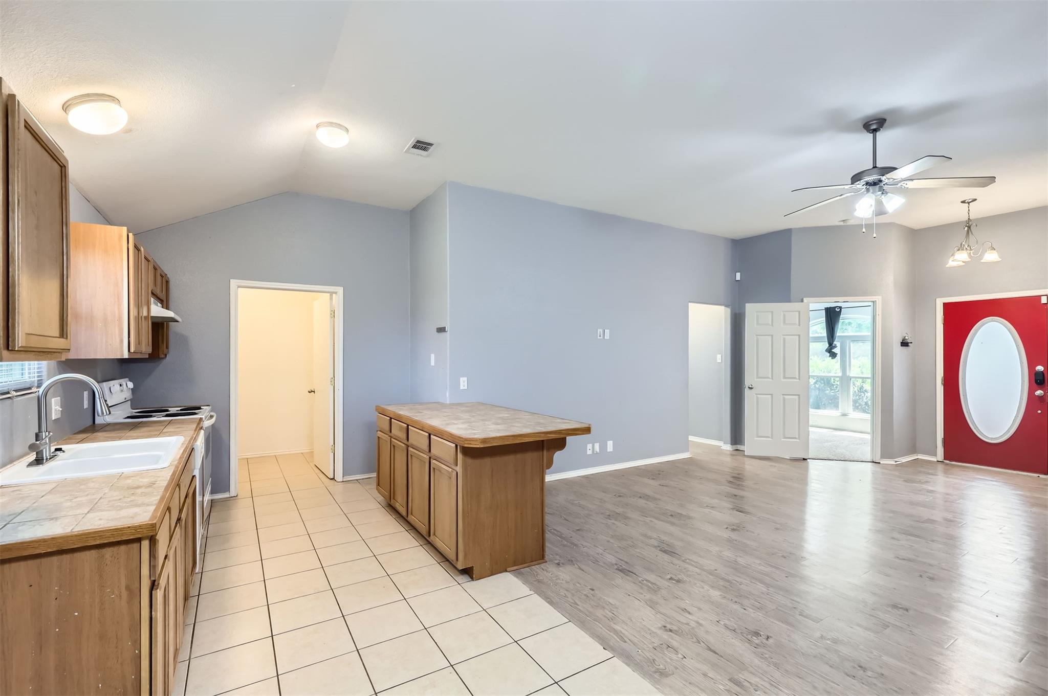 224 Copper Ln, Jarrell, TX 76537
