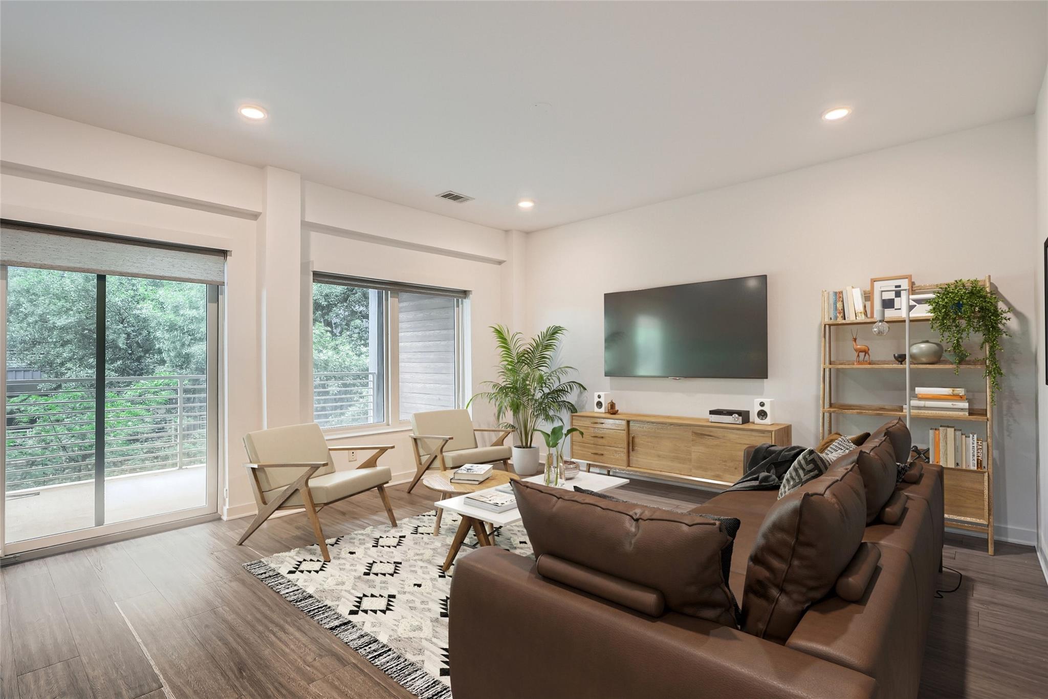 4361 S Congress Ave # 236, Austin, TX 78745