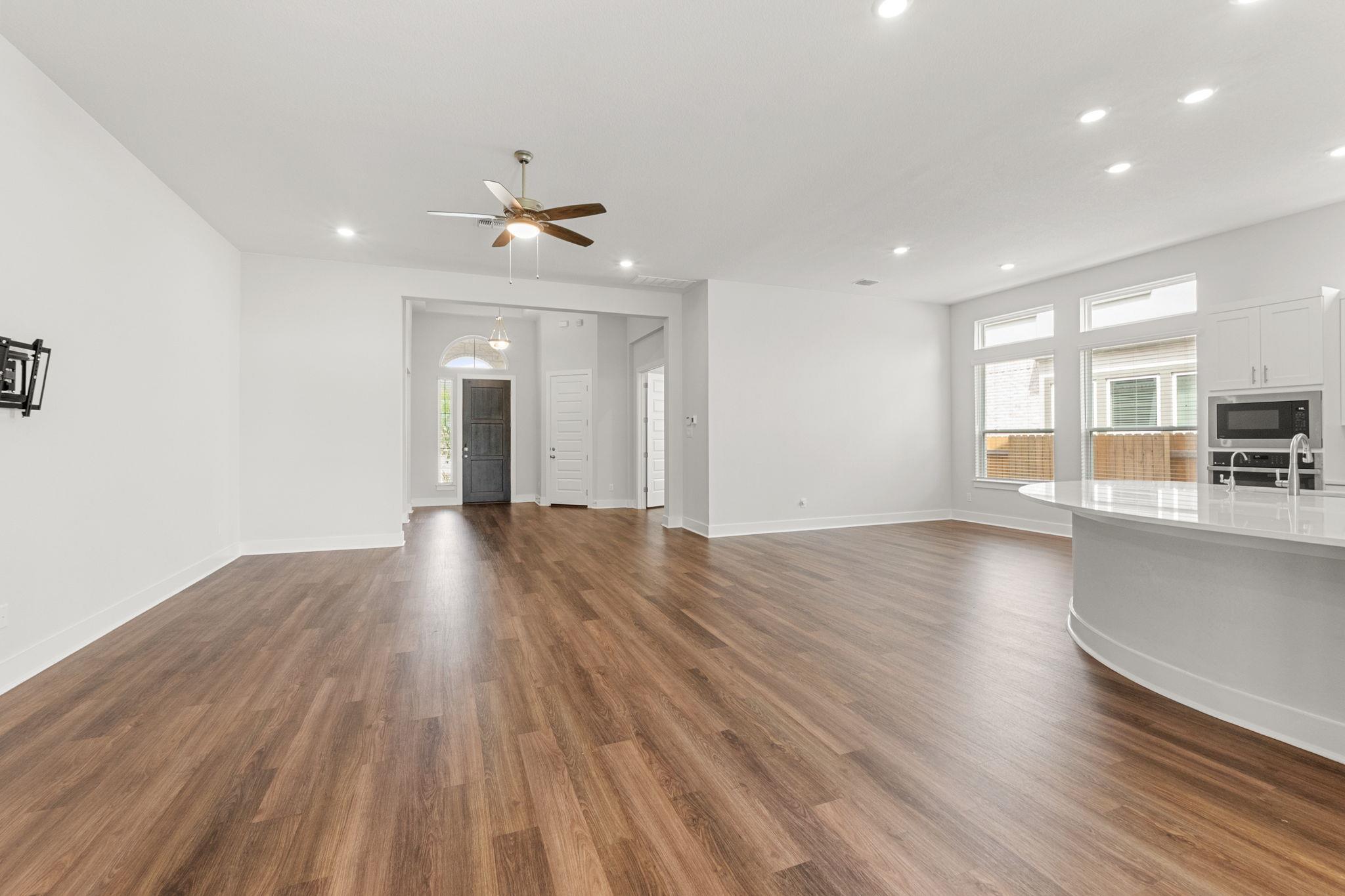 2216 Bellisa Vista Dr, Leander, TX 78641